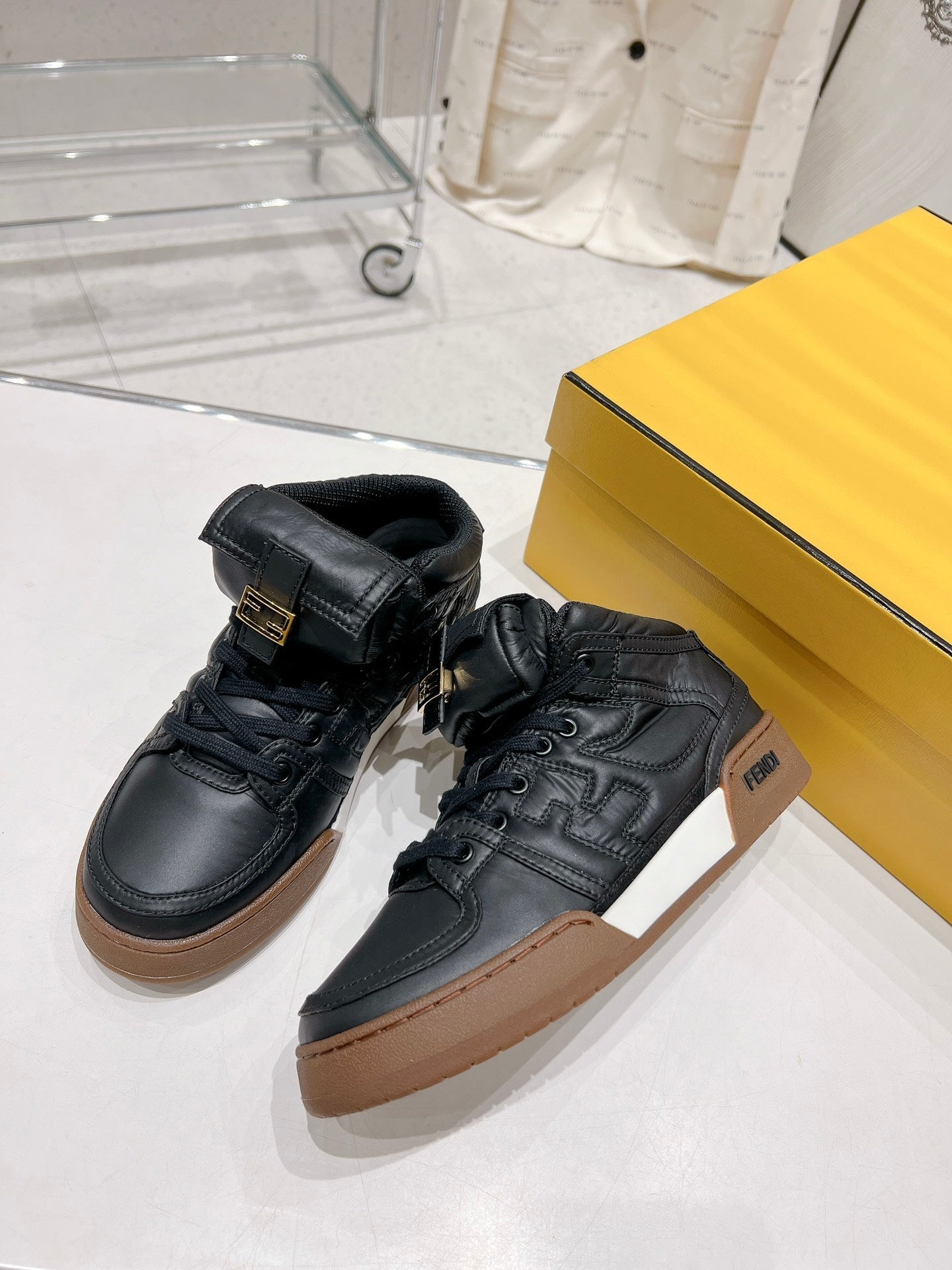 Luxury Shoes - FED - 251