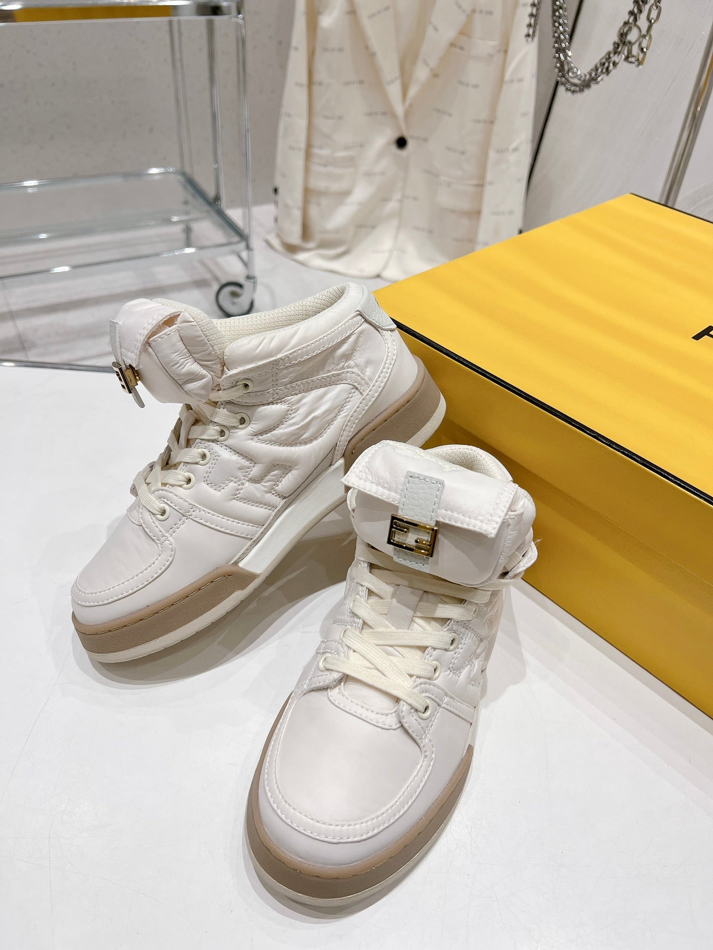 Luxury Shoes - FED - 255