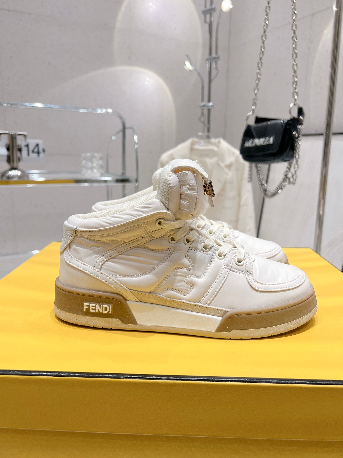 Luxury Shoes - FED - 255