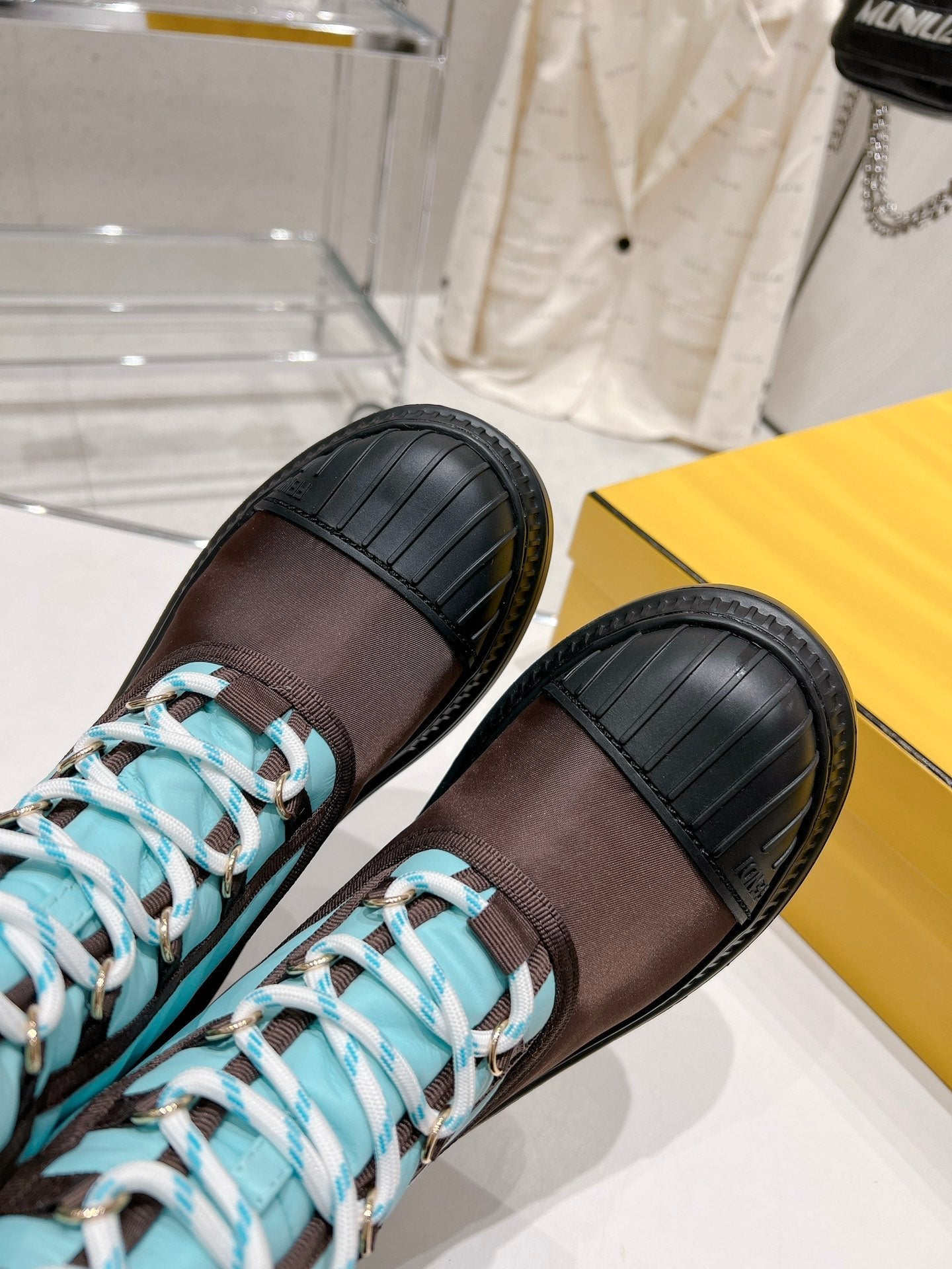 Luxury Shoes - FED - 241