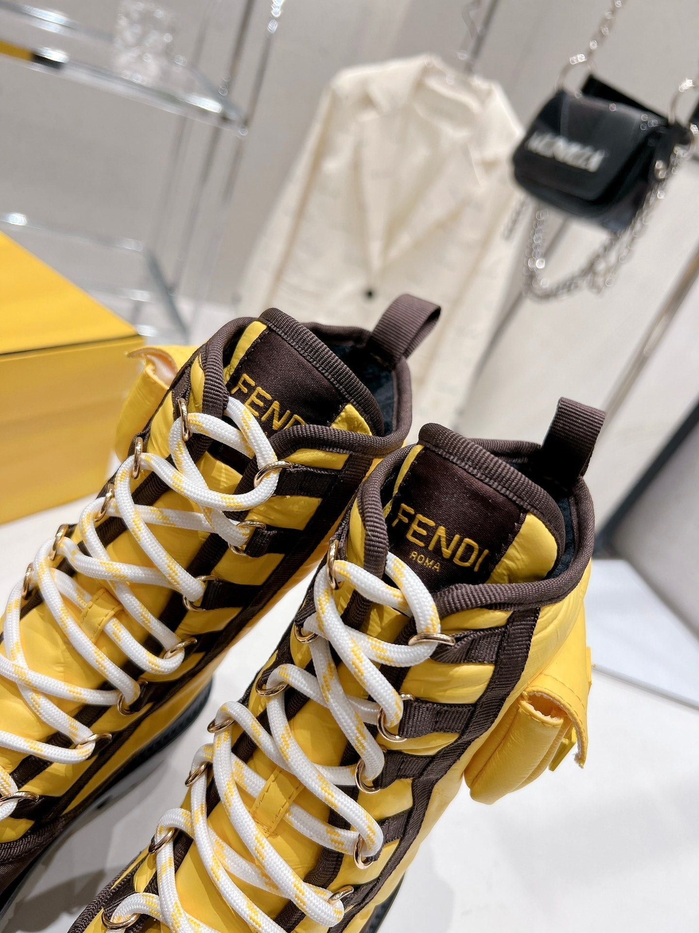 Luxury Shoes - FED - 242