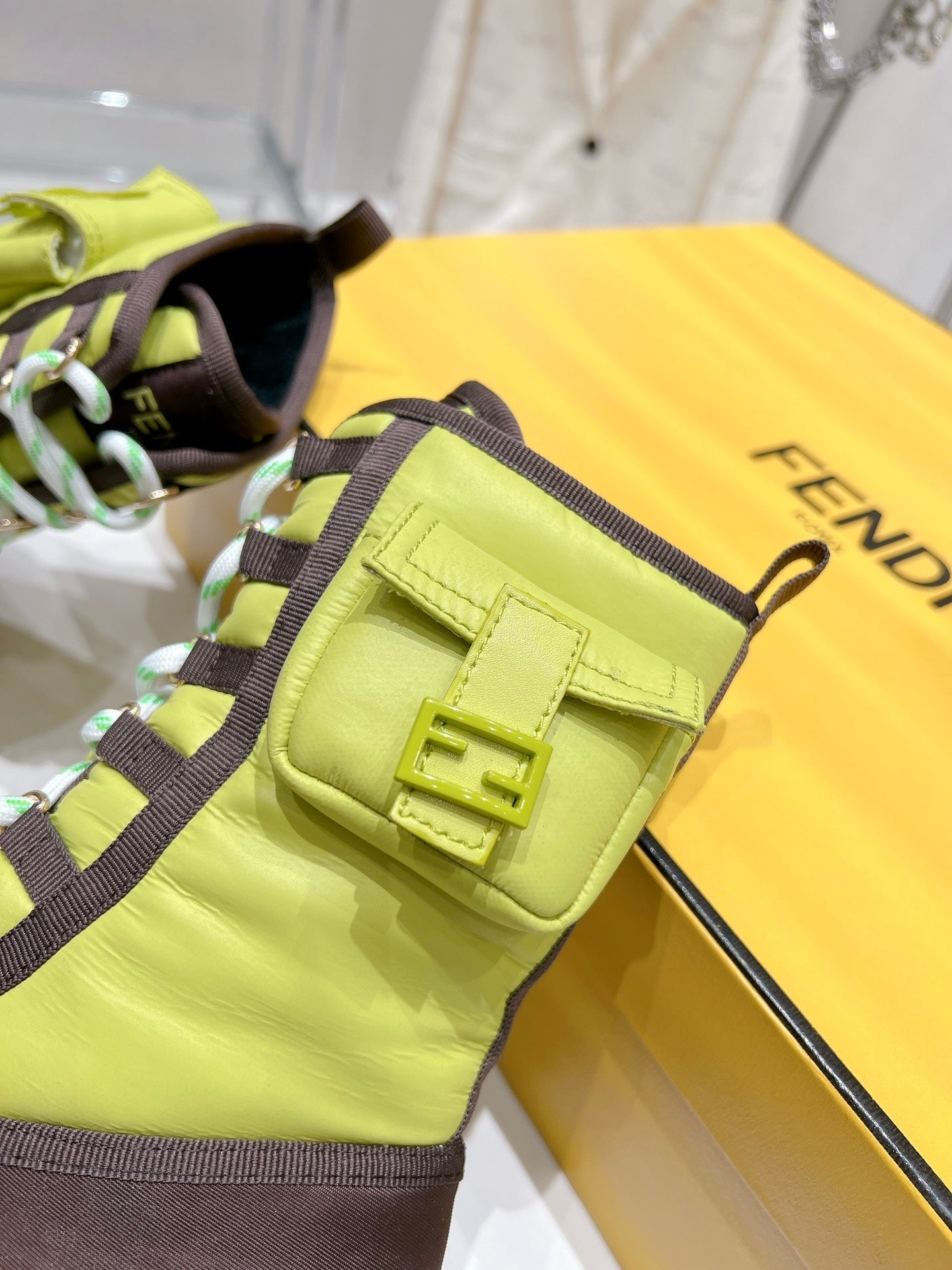 Luxury Shoes - FED - 244