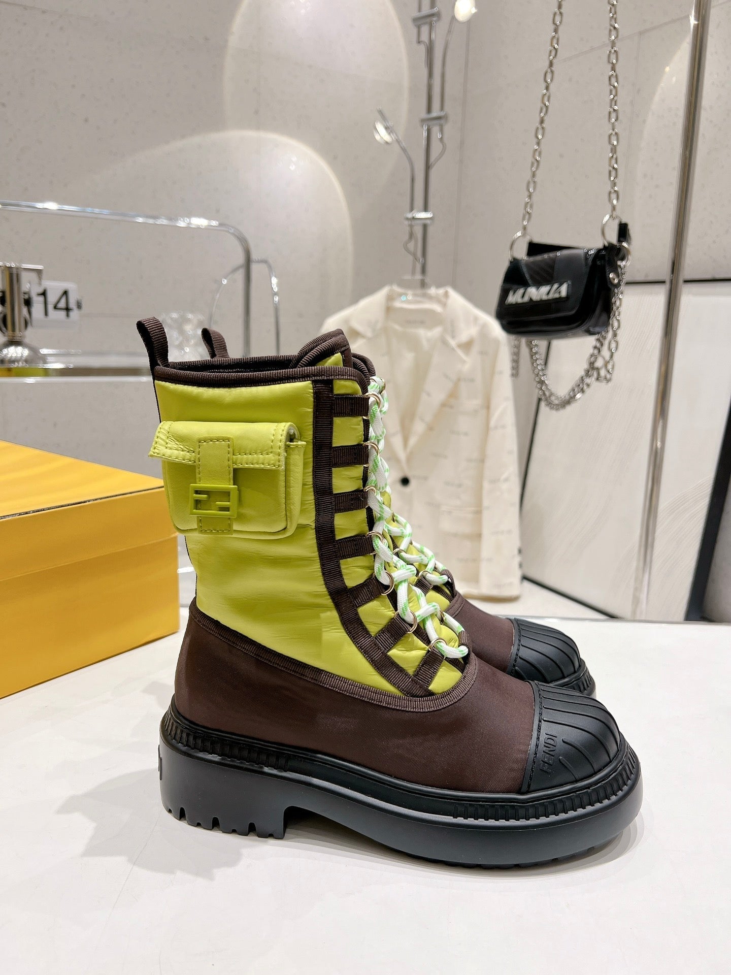 Luxury Shoes - FED - 244