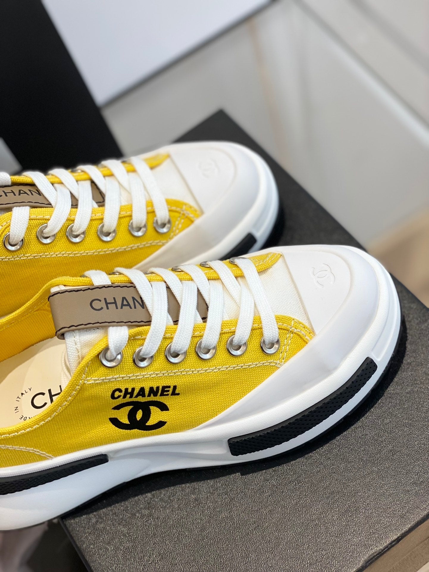 Luxury Shoes Sandals - CHL - 1143