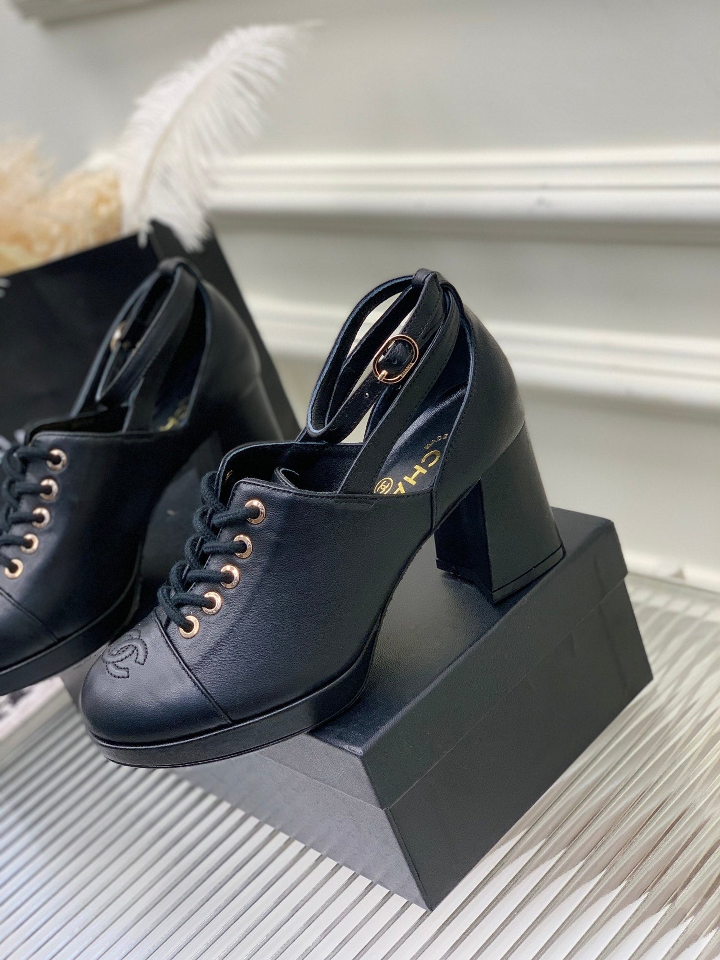 Luxury Shoes Sandals - CHL - 1014