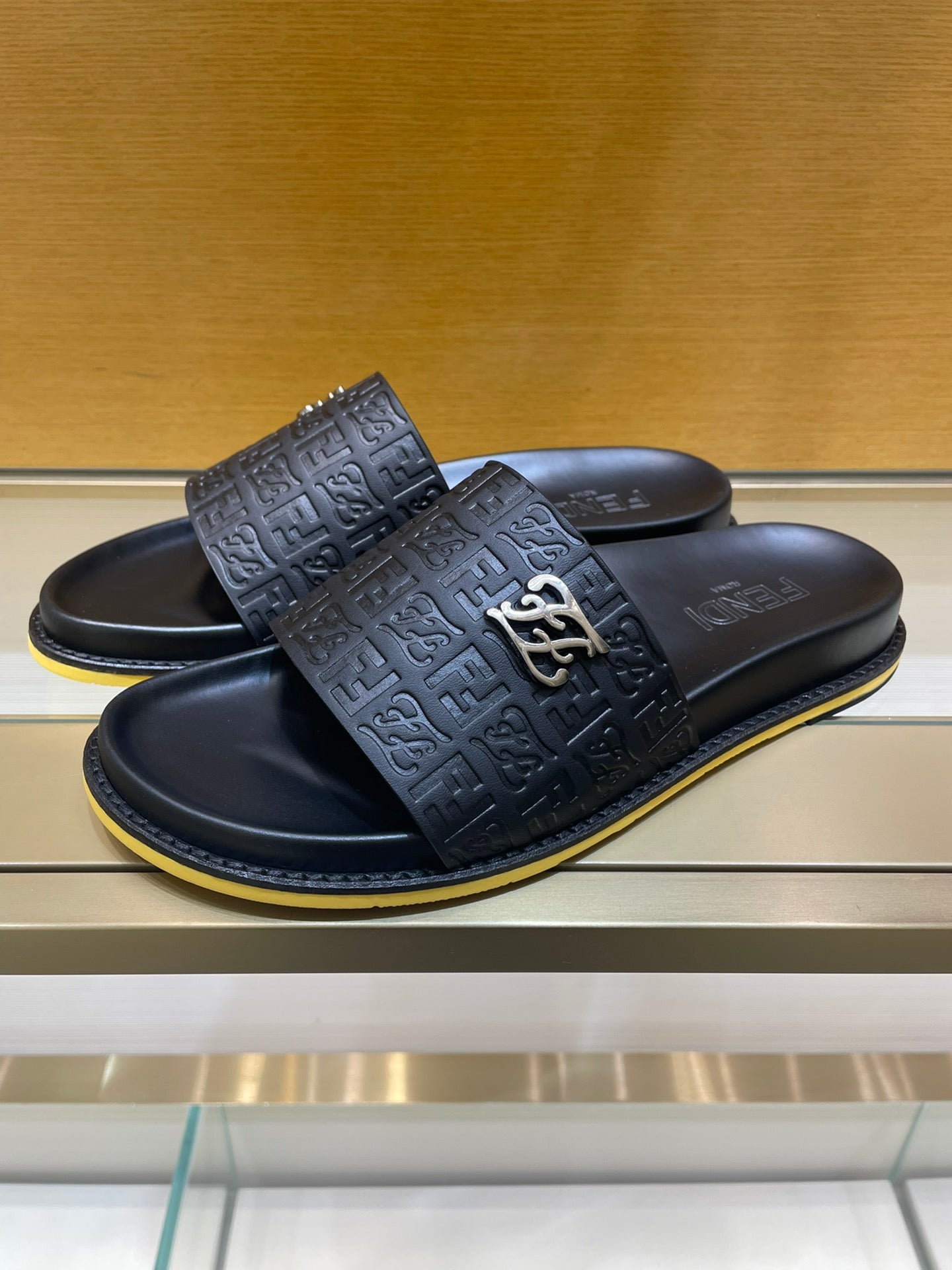 Luxury Shoes - FED - 232