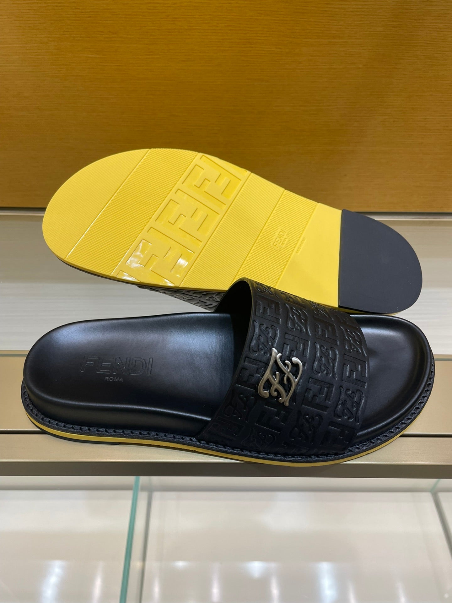 Luxury Shoes - FED - 232