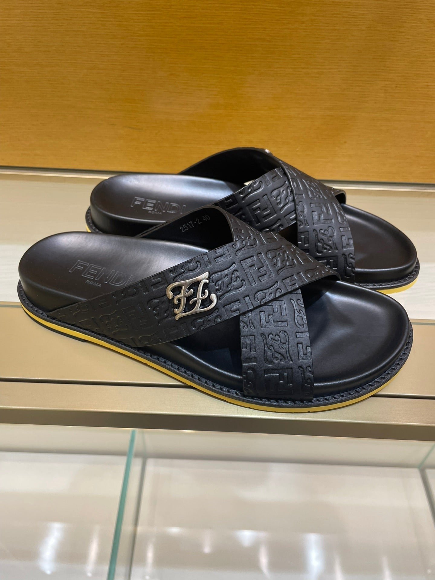 Luxury Shoes - FED - 231