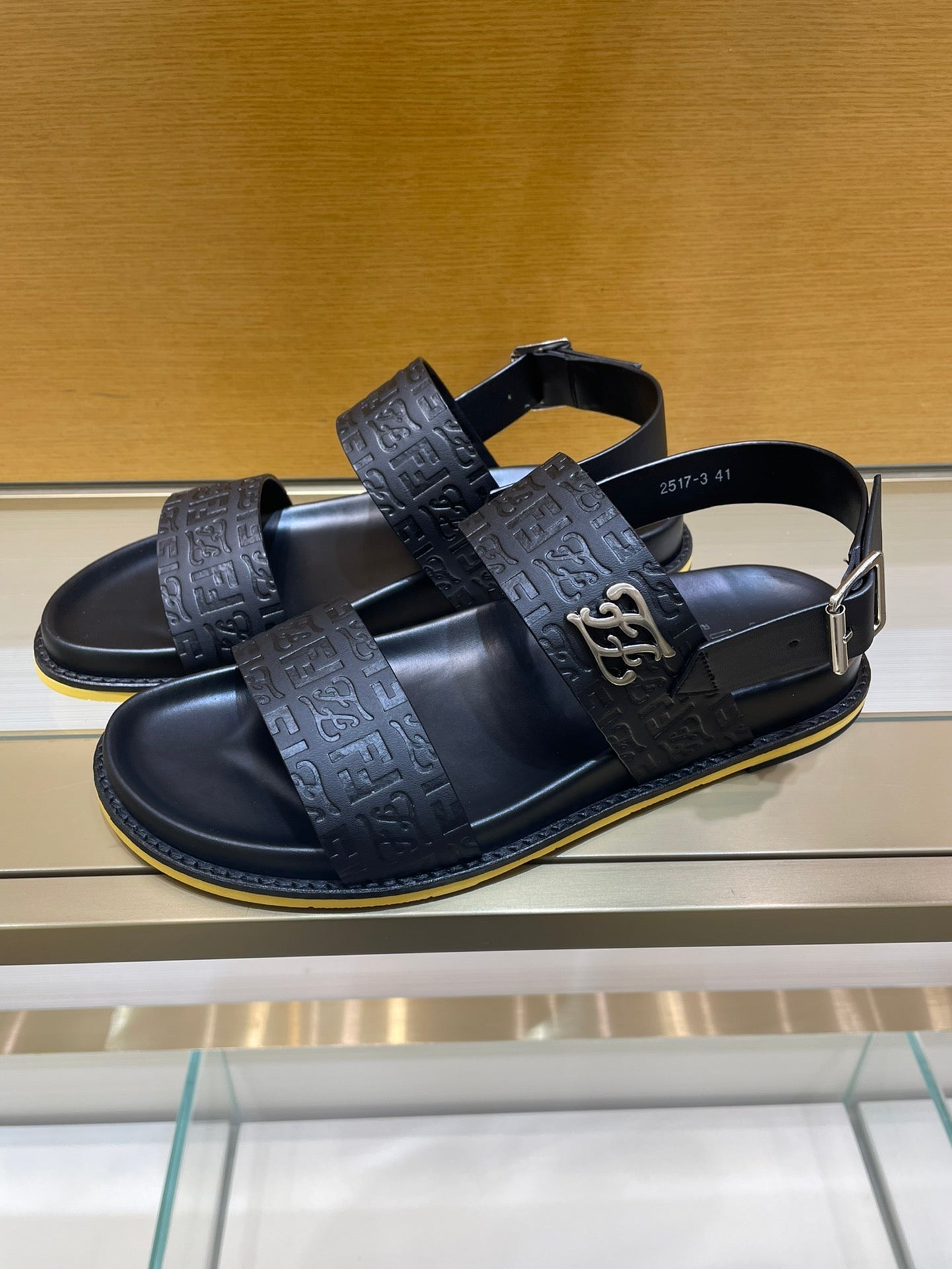 Luxury Shoes - FED - 230