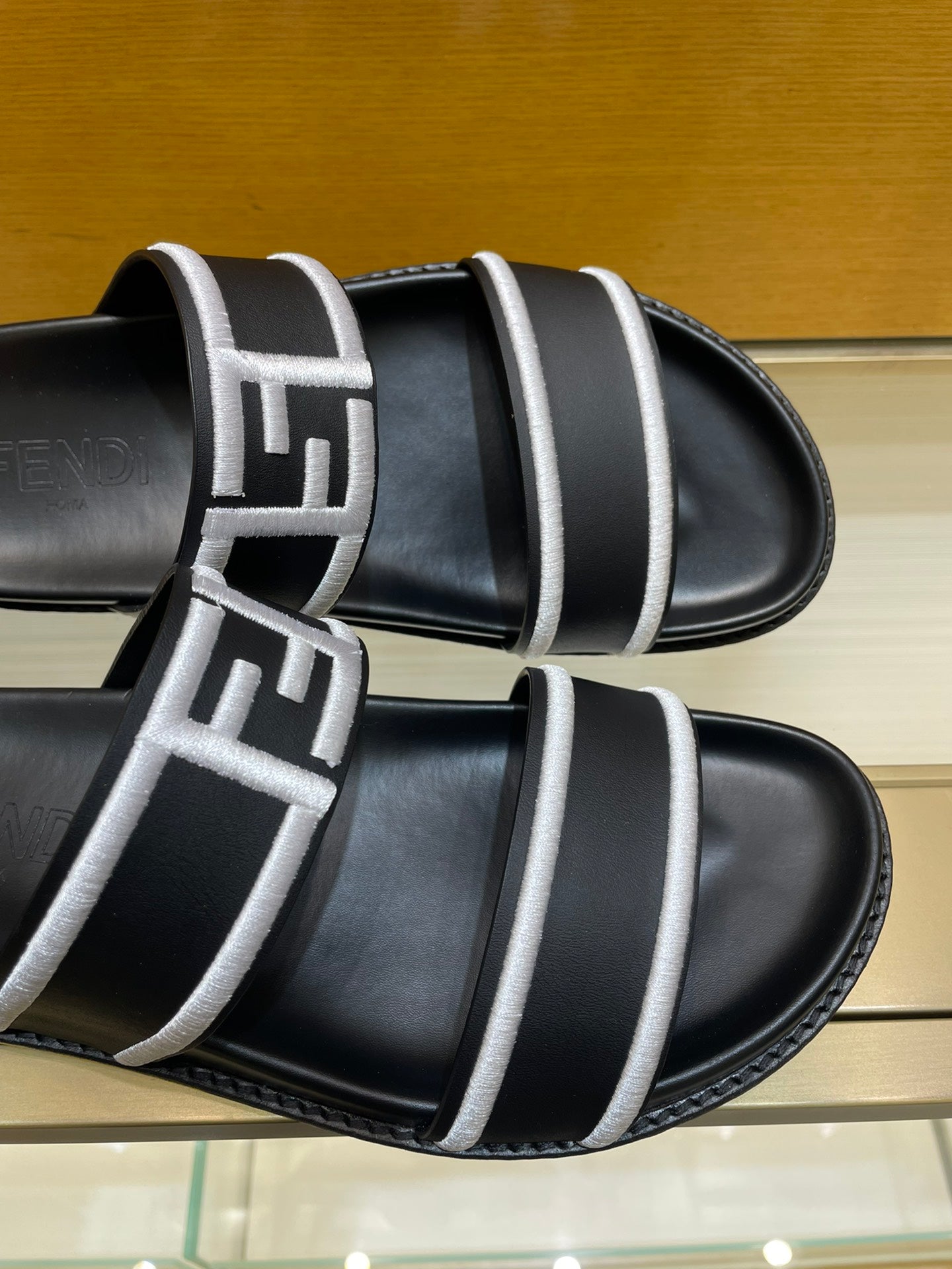 Luxury Shoes - FED - 225