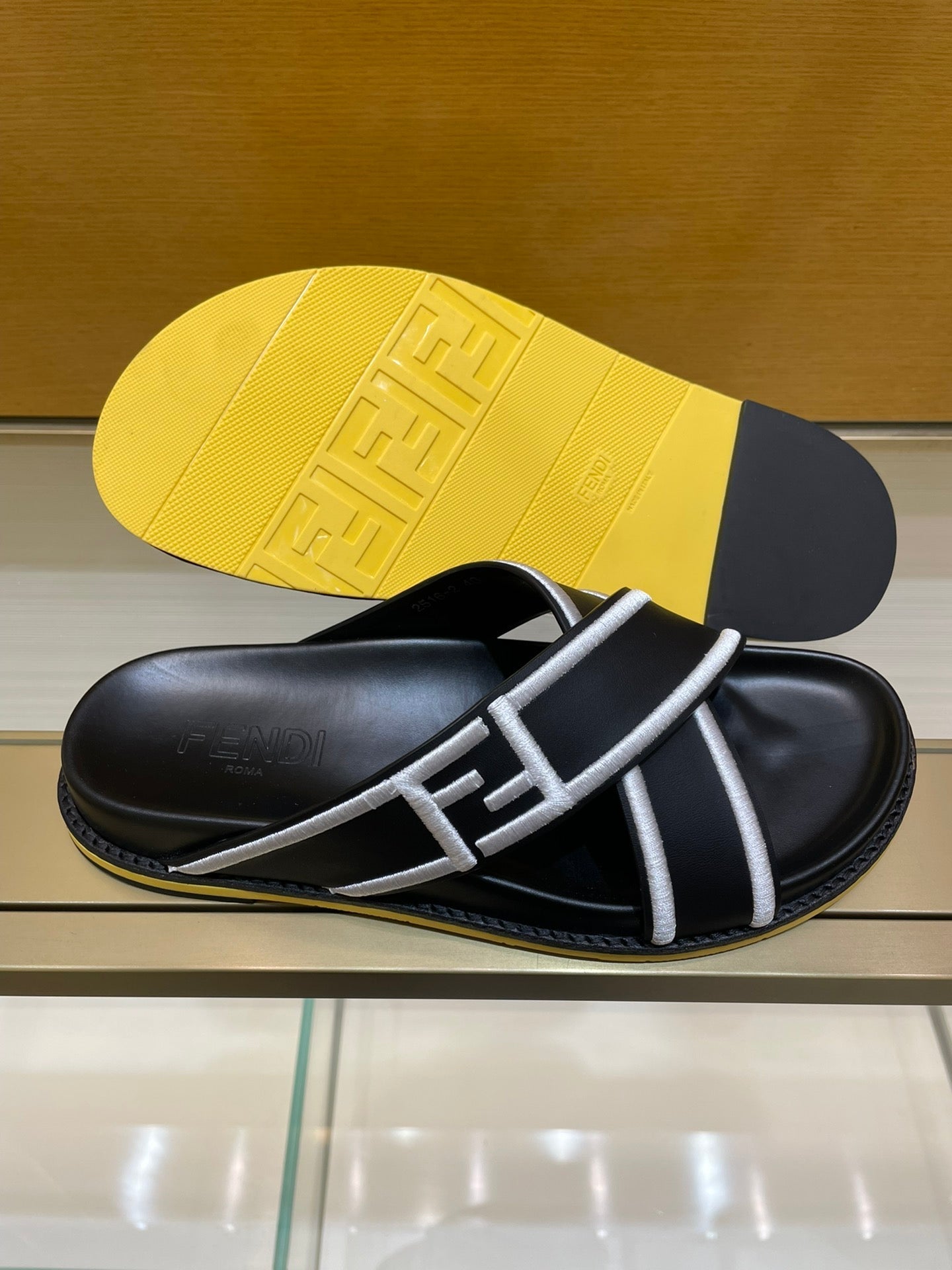 Luxury Shoes - FED - 223