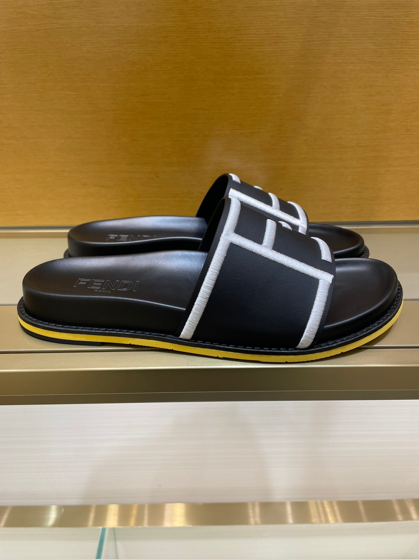 Luxury Shoes - FED - 222