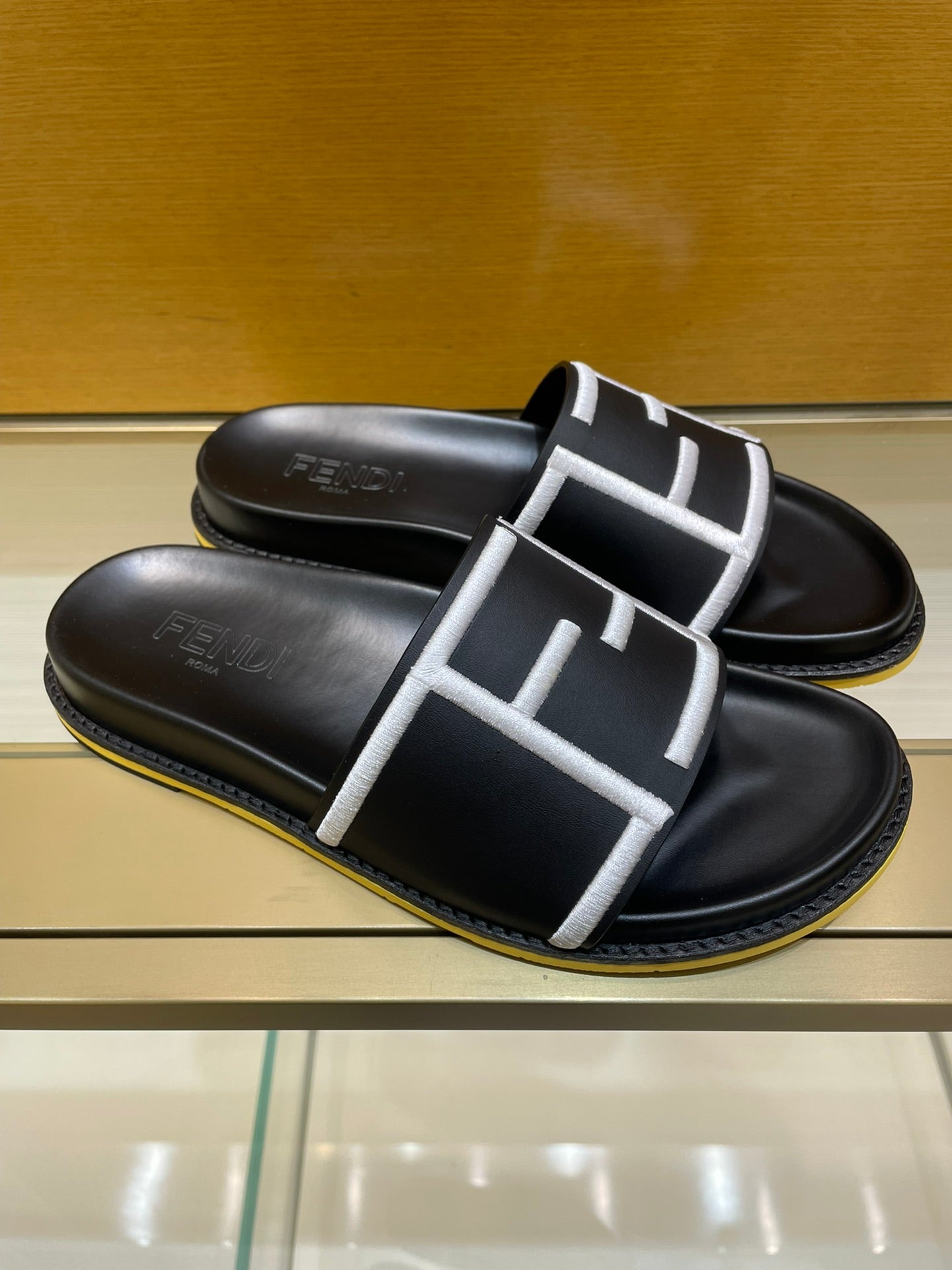 Luxury Shoes - FED - 222