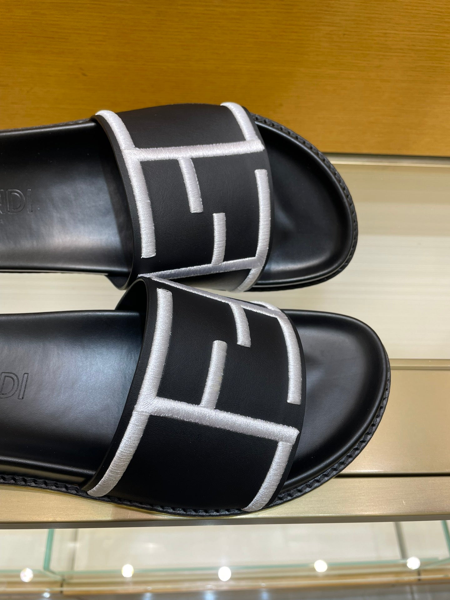 Luxury Shoes - FED - 222