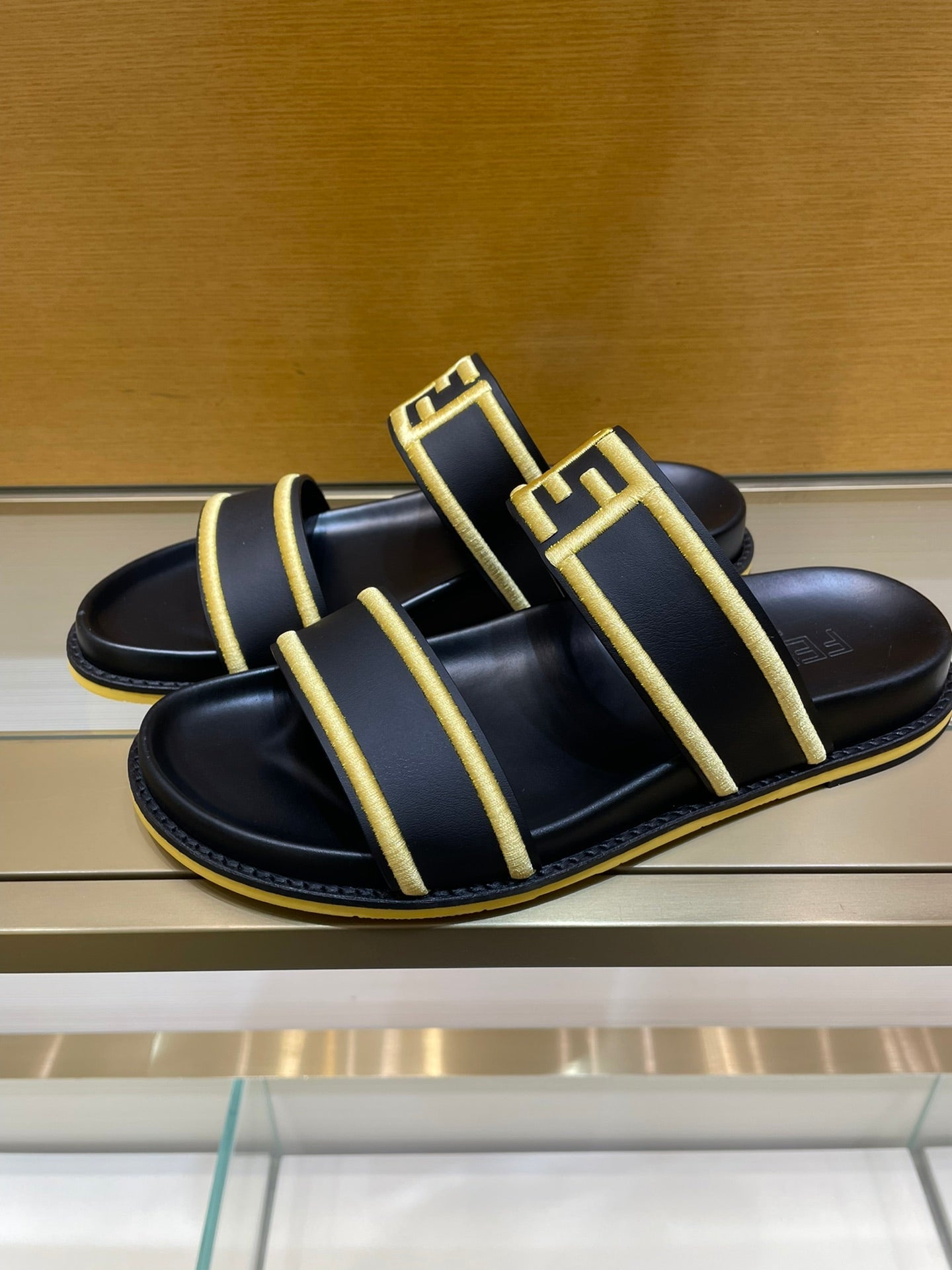 Luxury Shoes - FED - 219