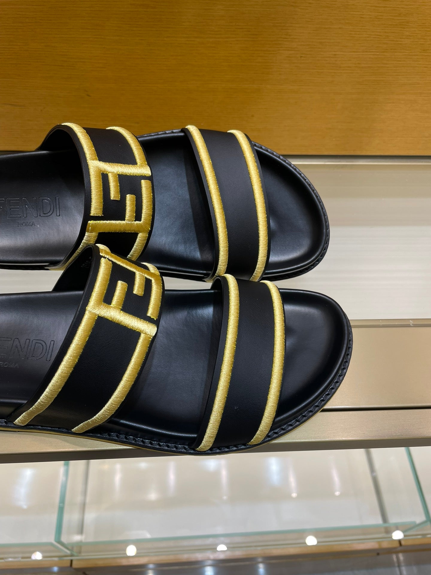 Luxury Shoes - FED - 219