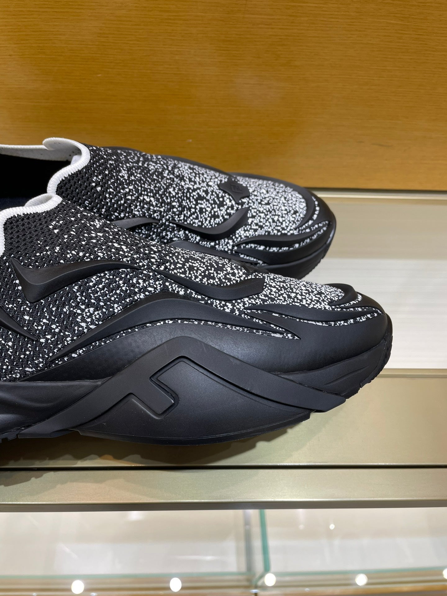 Luxury Shoes - FED - 016