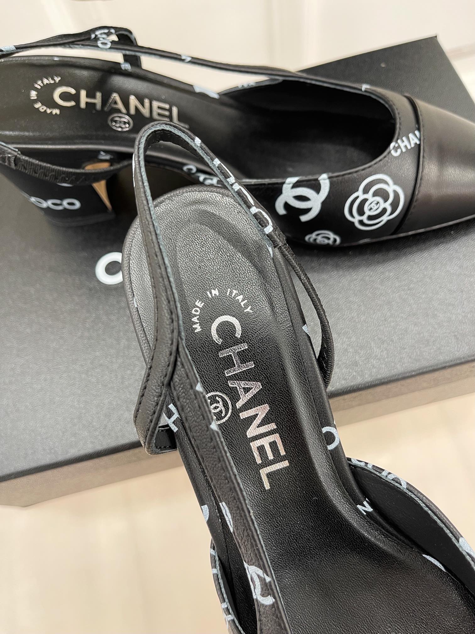 Luxury Shoes Sandals - CHL - 867