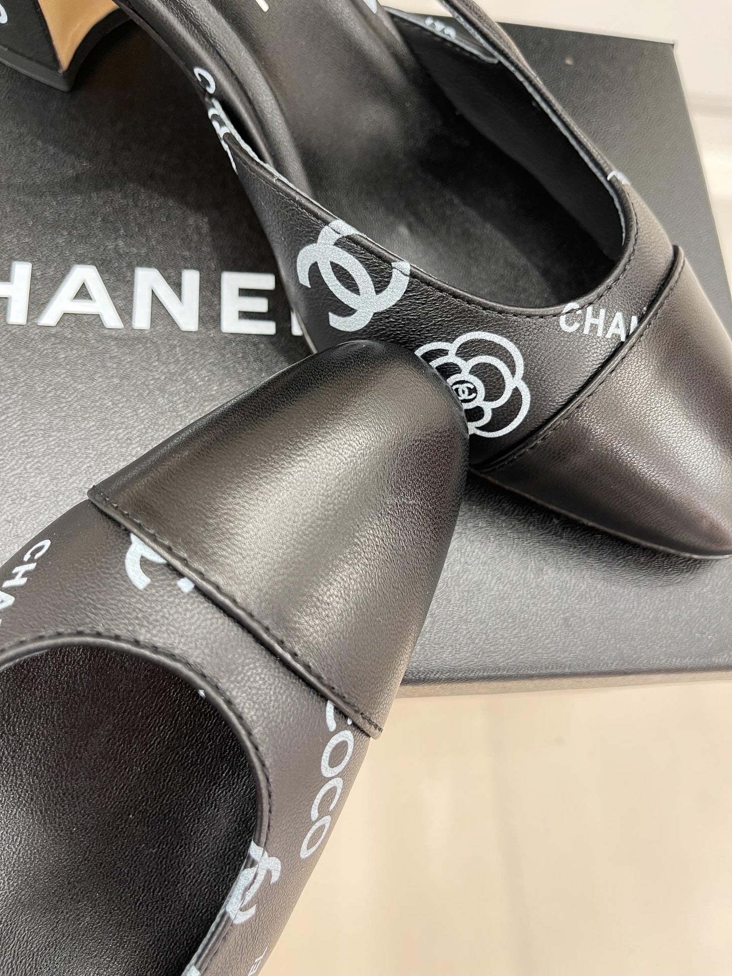 Luxury Shoes Sandals - CHL - 867