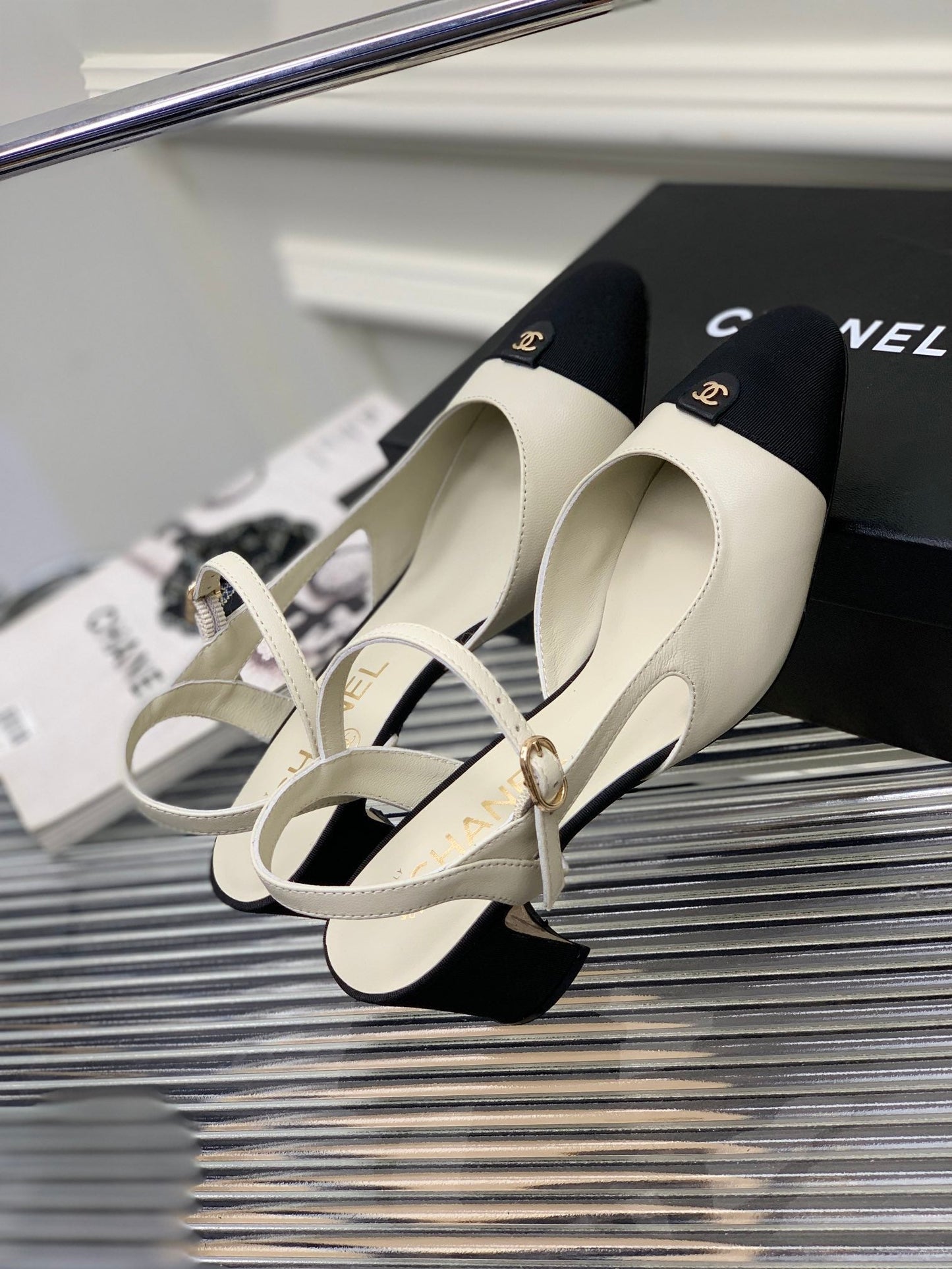 Luxury Shoes Sandals - CHL - 898