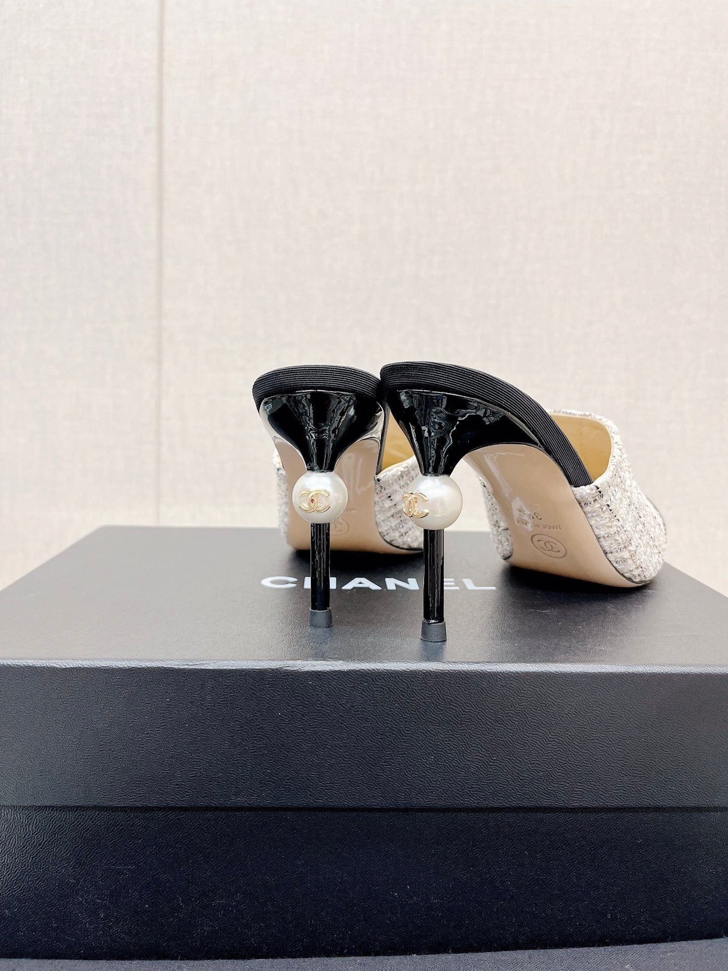 Luxury Shoes Sandals - CHL - 709