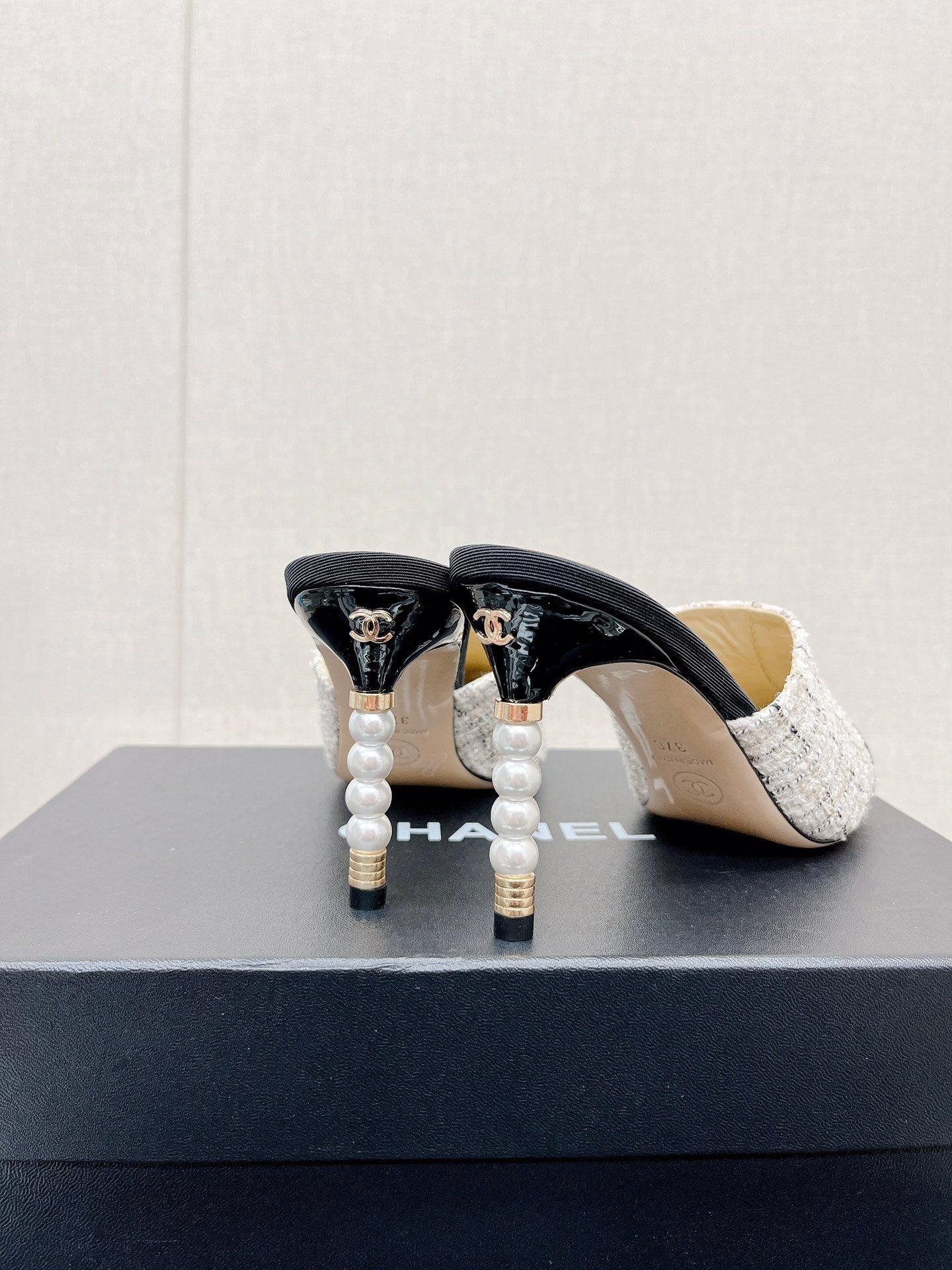 Luxury Shoes Sandals - CHL - 704