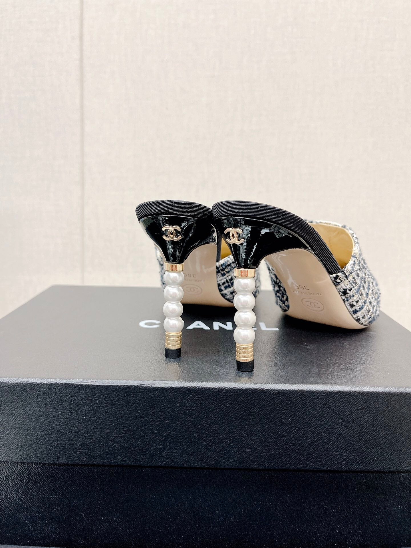 Luxury Shoes Sandals - CHL - 702