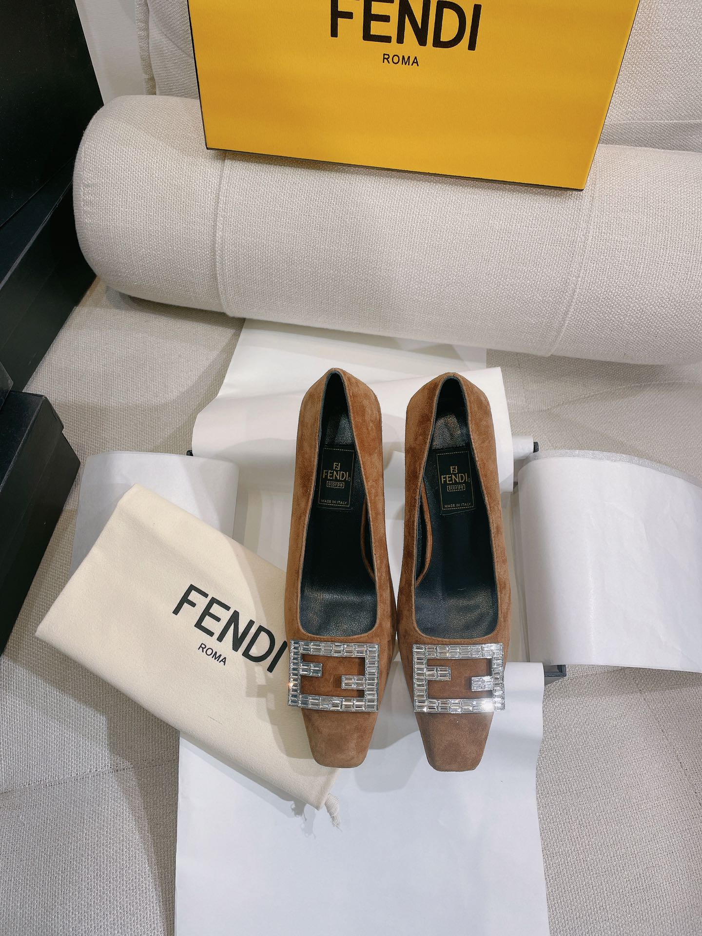 Luxury Shoes - FED - 195
