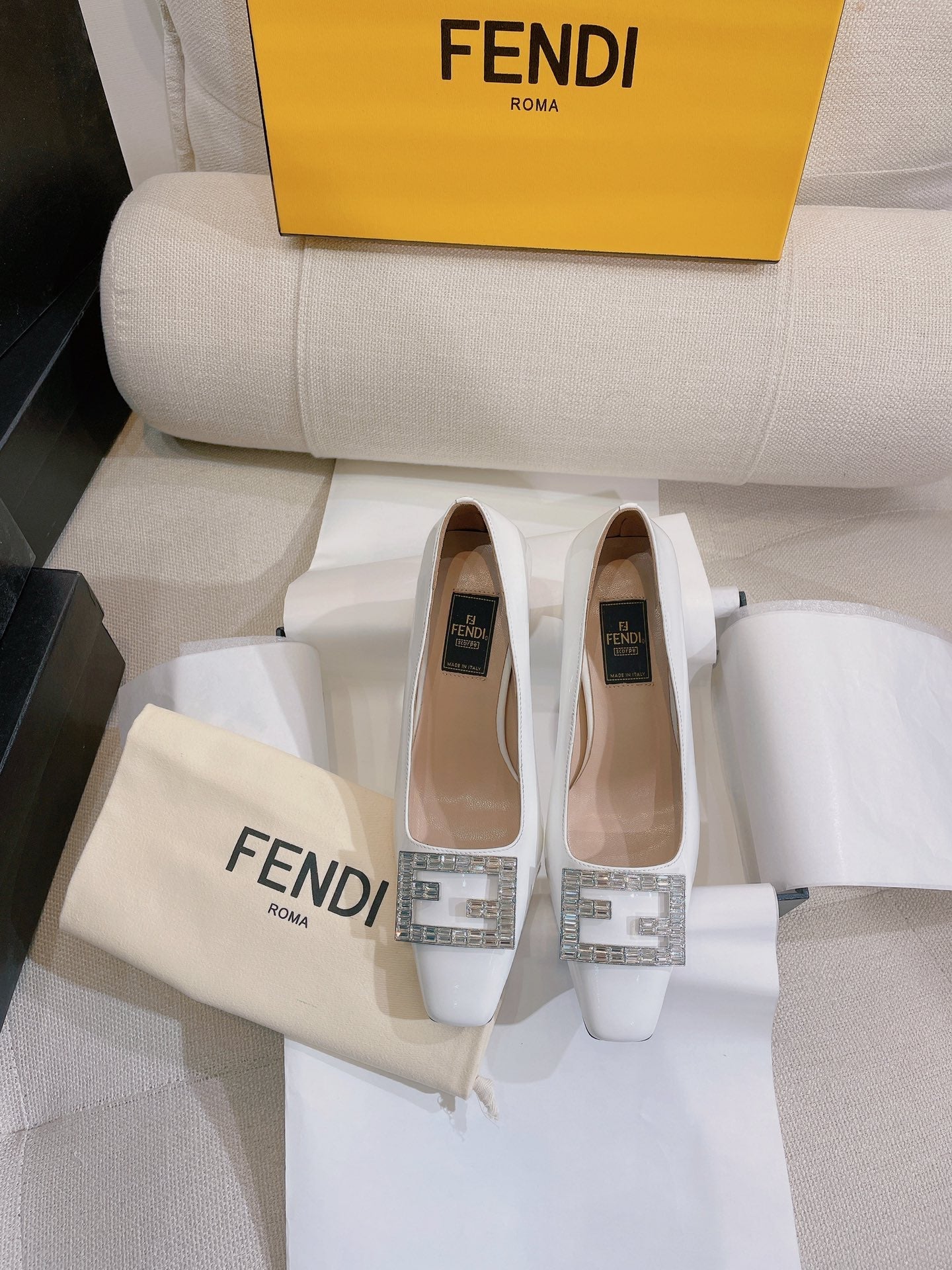 Luxury Shoes - FED - 197