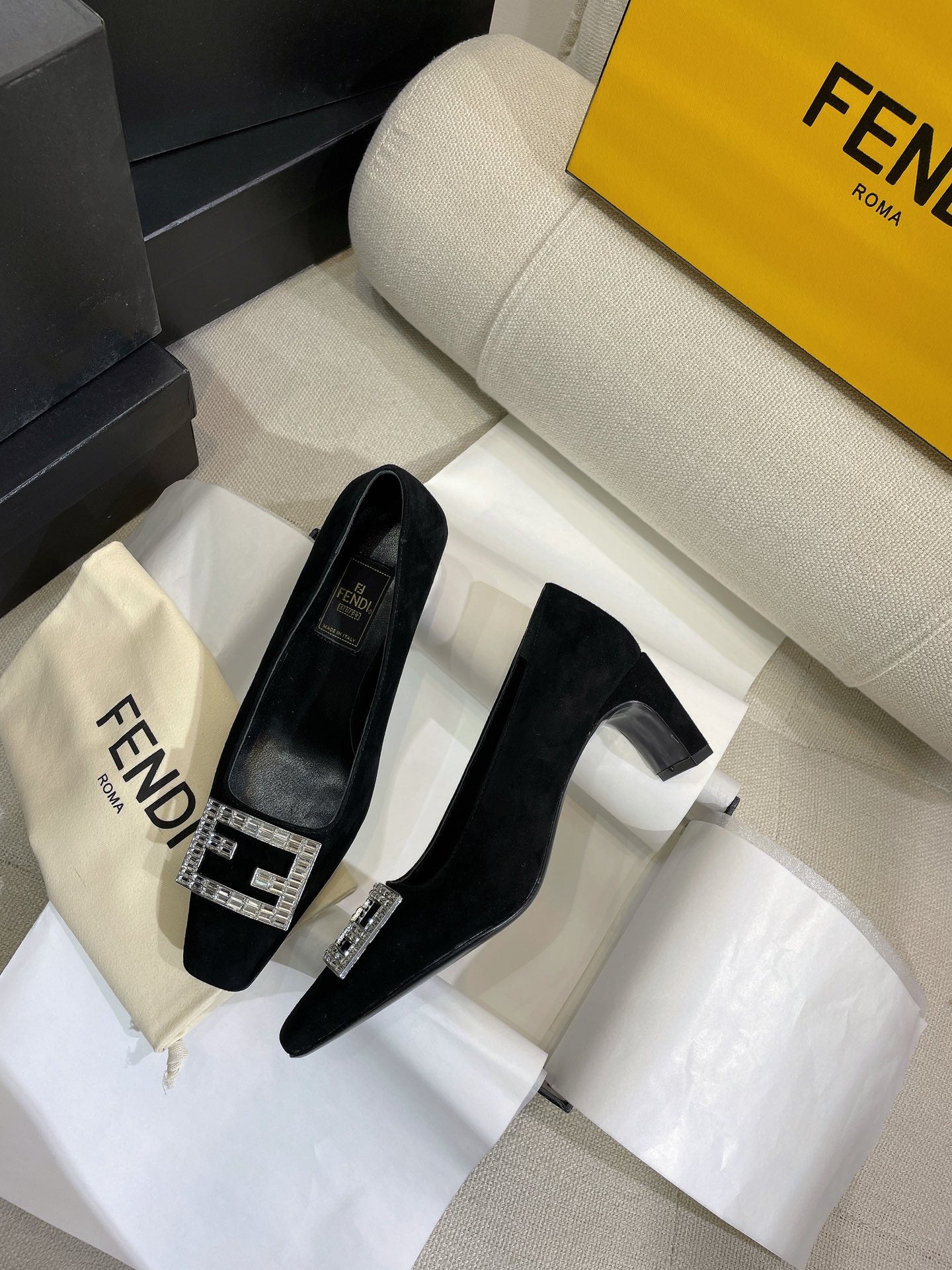 Luxury Shoes - FED - 198