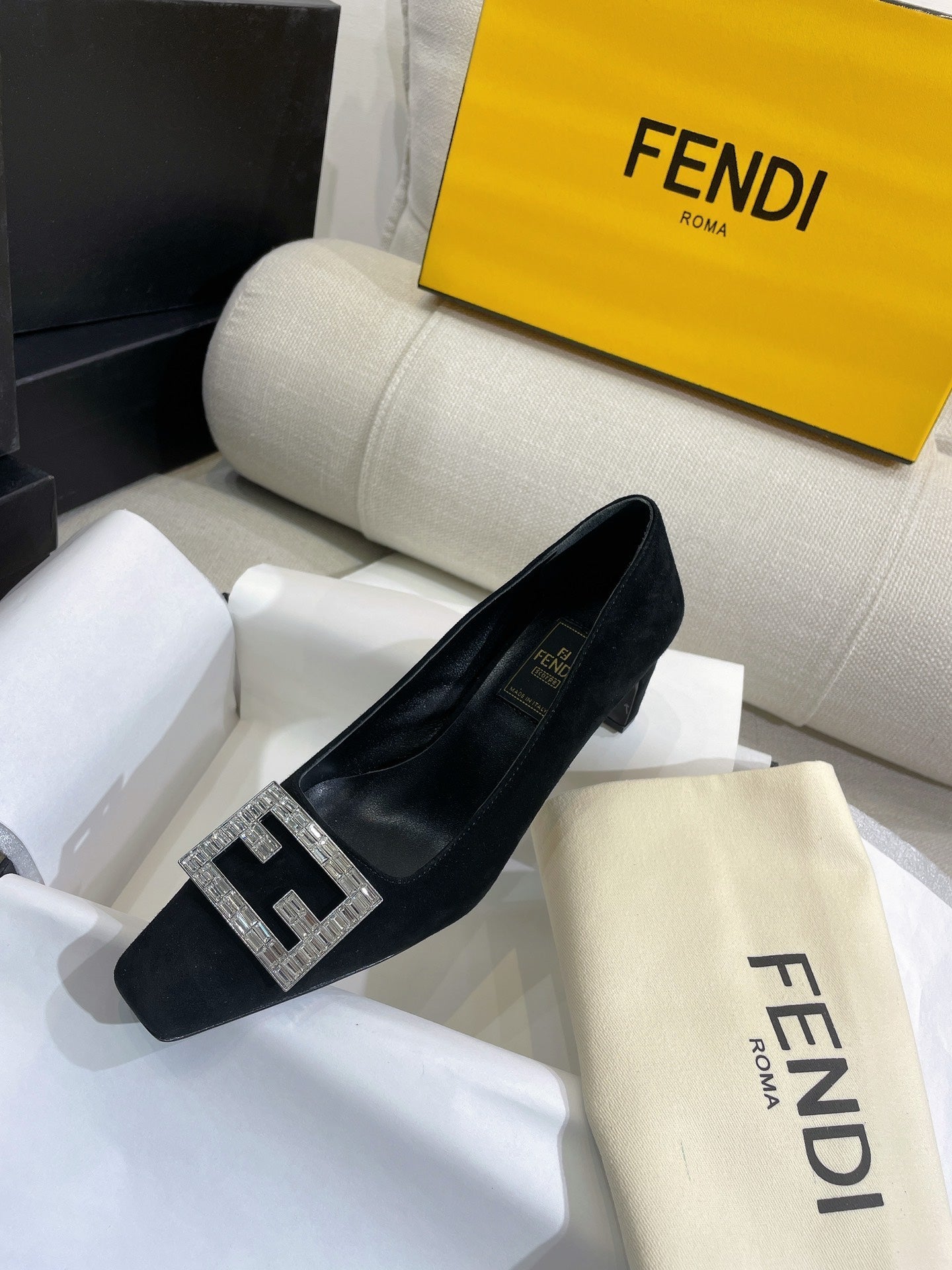 Luxury Shoes - FED - 198