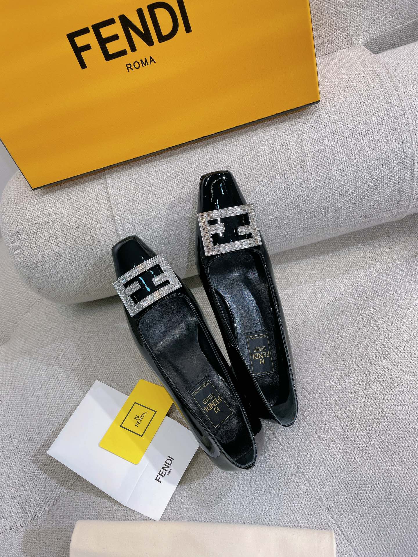 Luxury Shoes - FED - 199