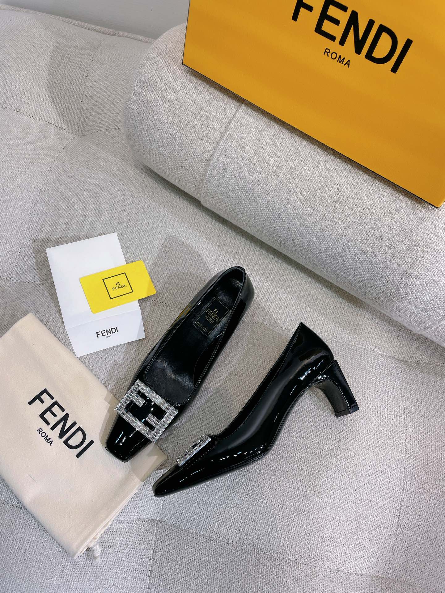 Luxury Shoes - FED - 199