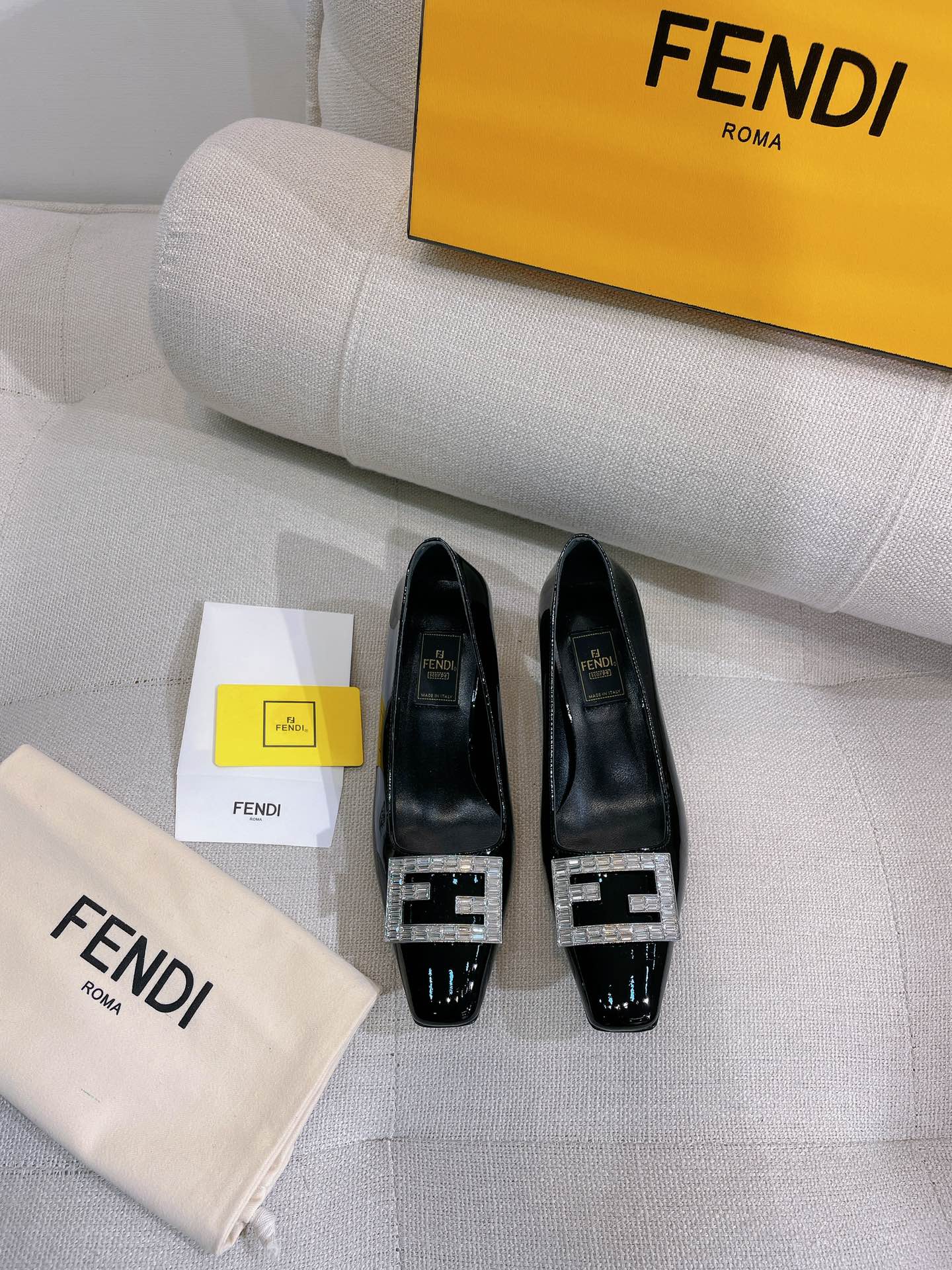 Luxury Shoes - FED - 199