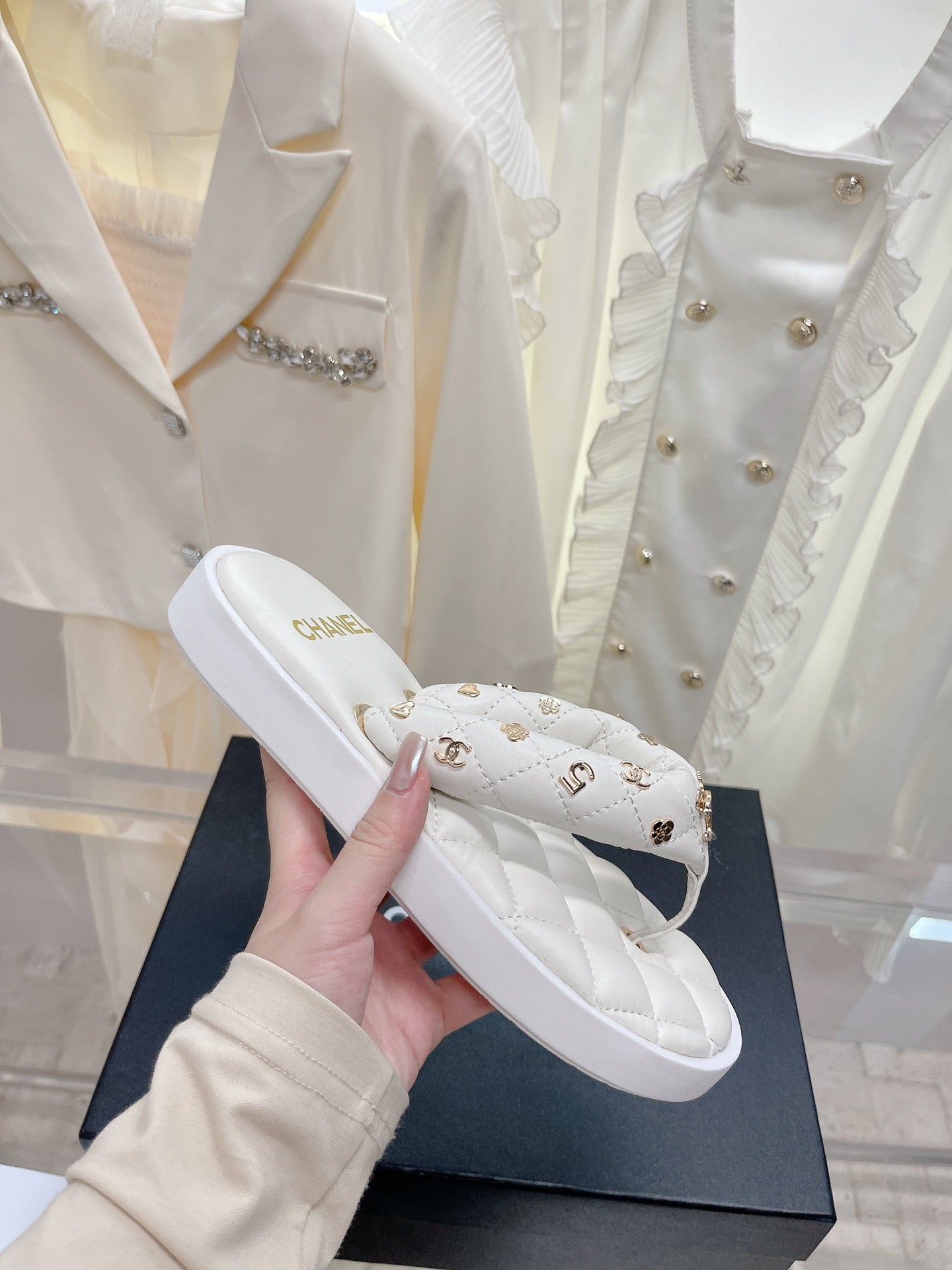 Luxury Shoes Sandals - CHL - 119