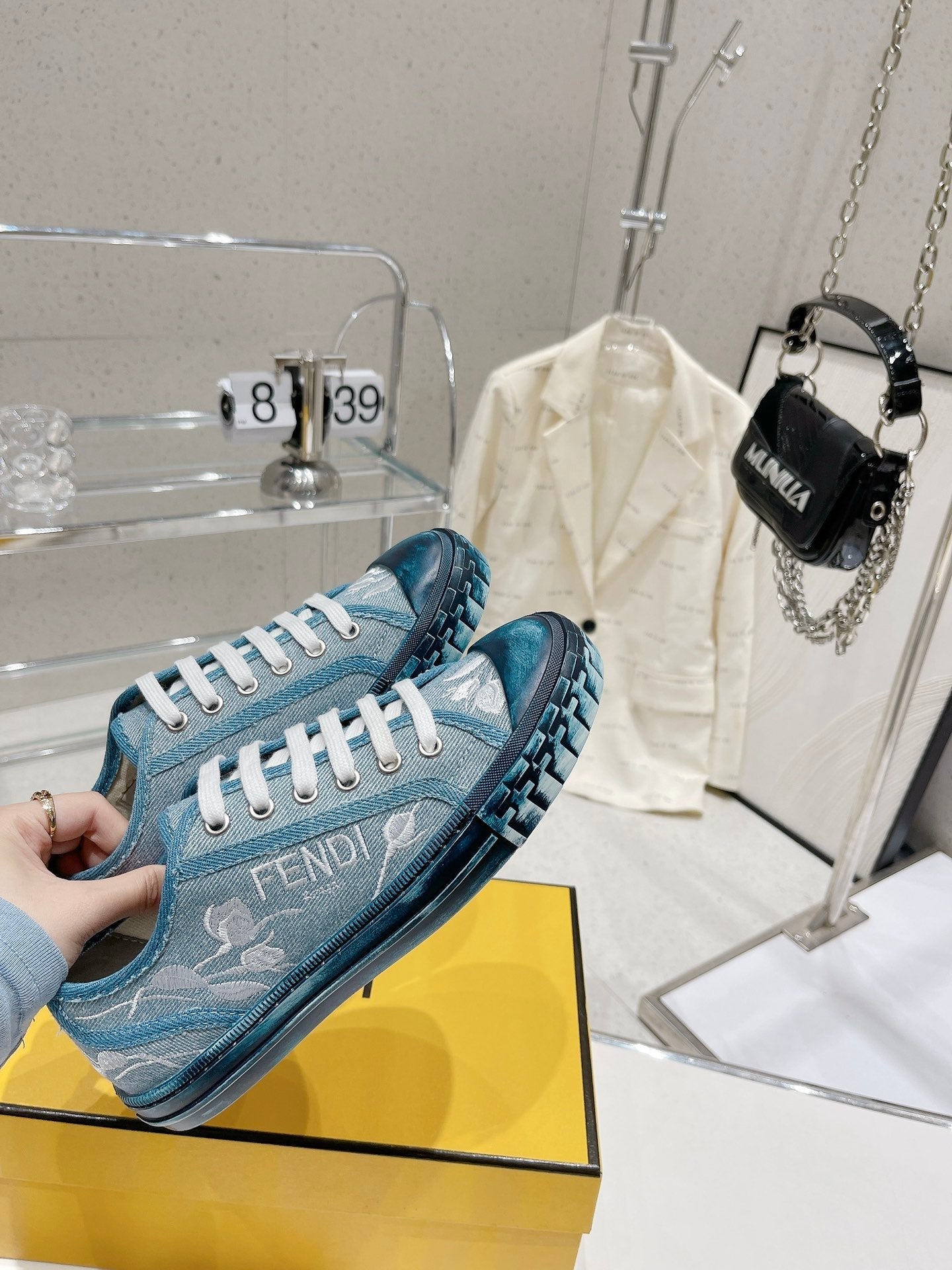 Luxury Shoes - FED - 175