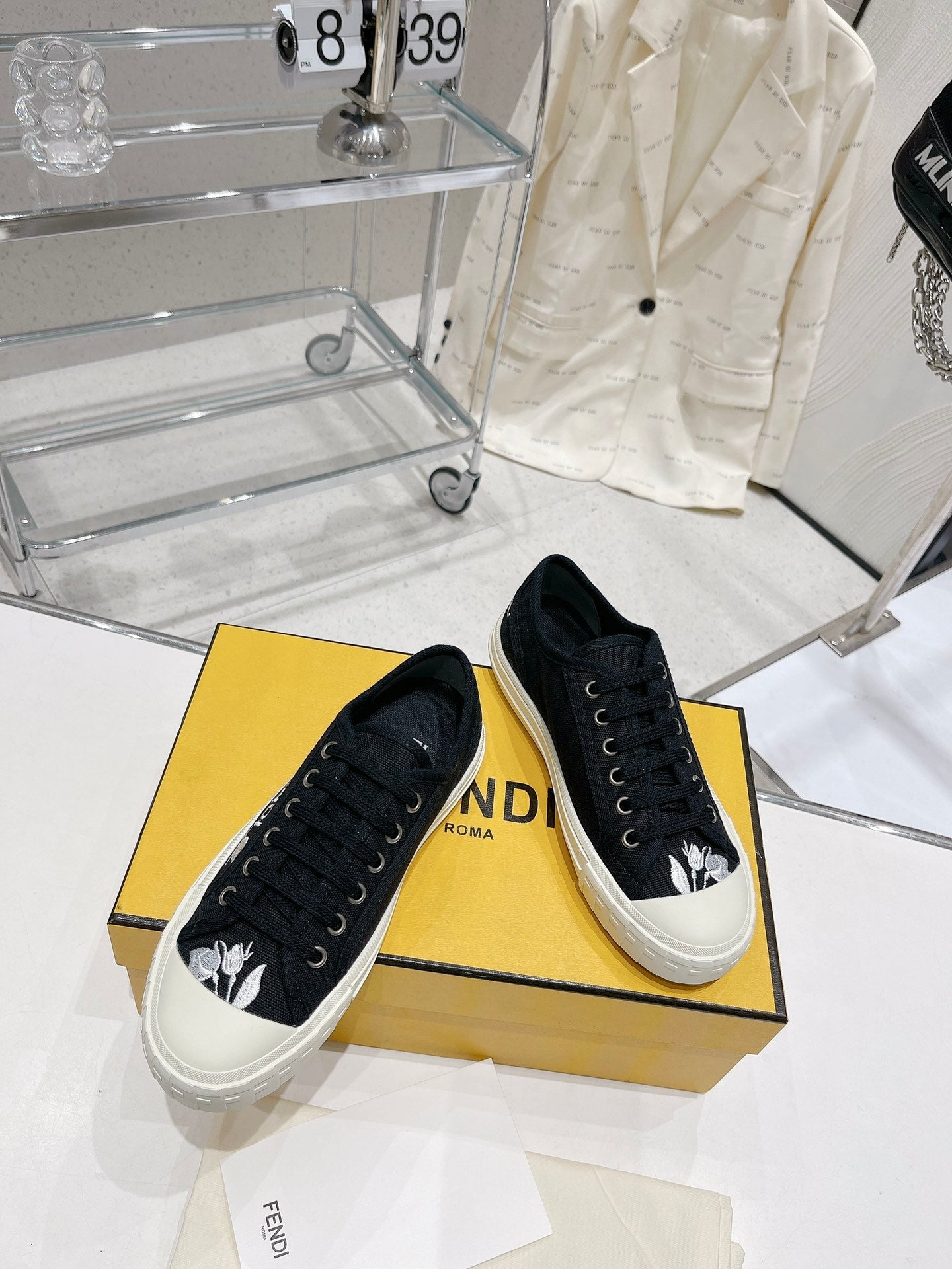 Luxury Shoes - FED - 174