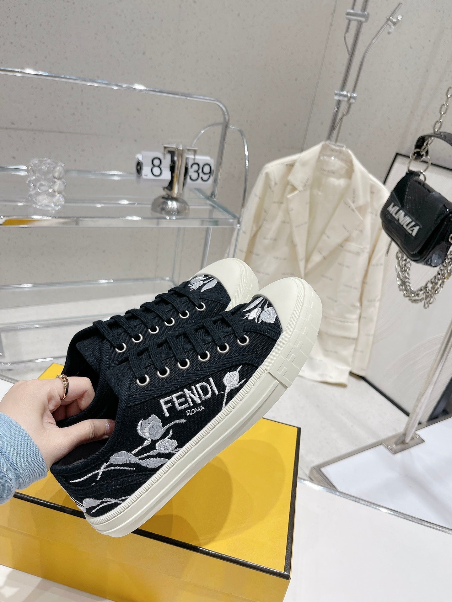 Luxury Shoes - FED - 174