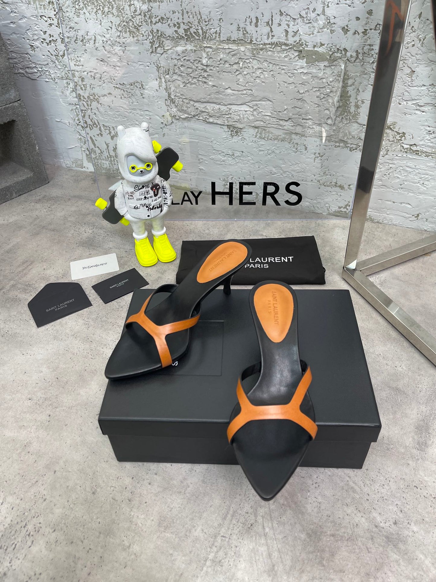 Luxury Shoes Sandals - SL - 210