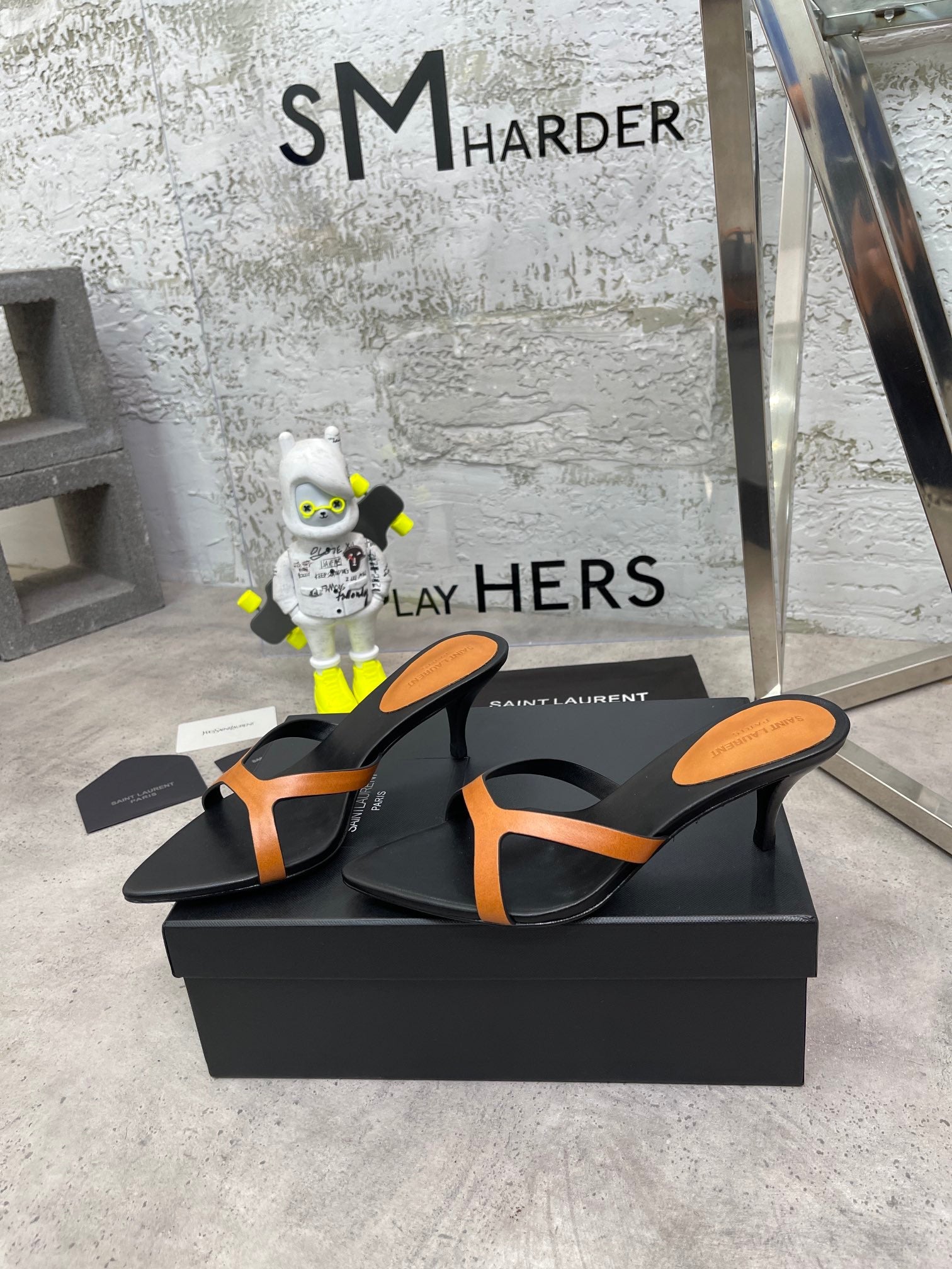 Luxury Shoes Sandals - SL - 210