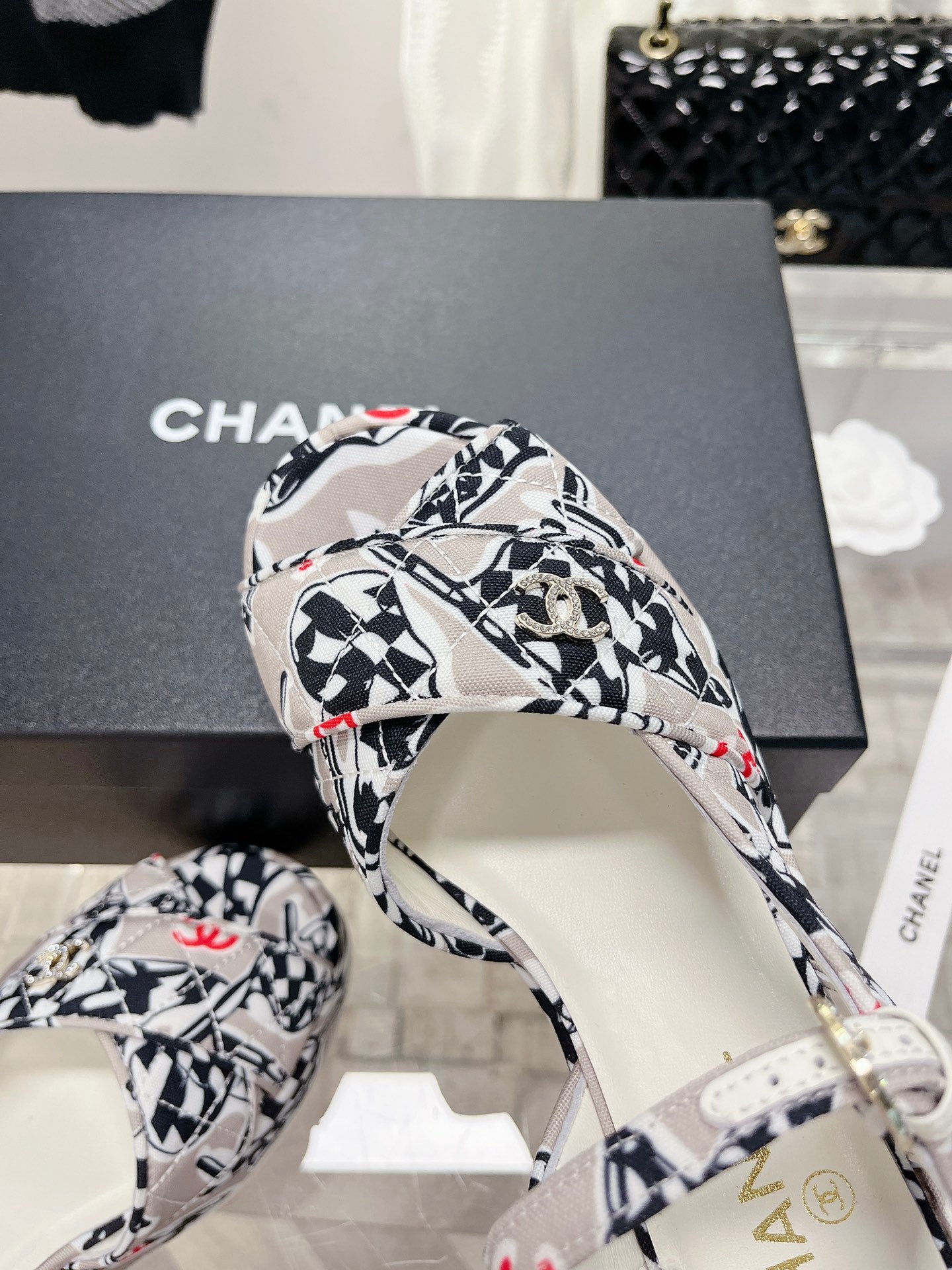 Luxury Shoes Sandals - CHL - 621