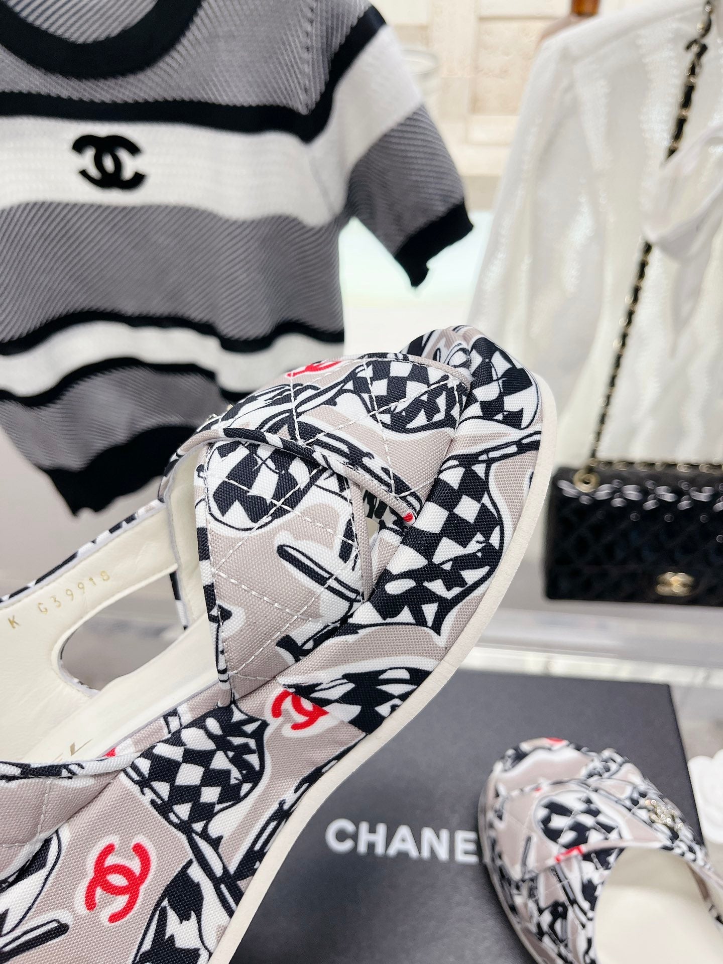 Luxury Shoes Sandals - CHL - 621