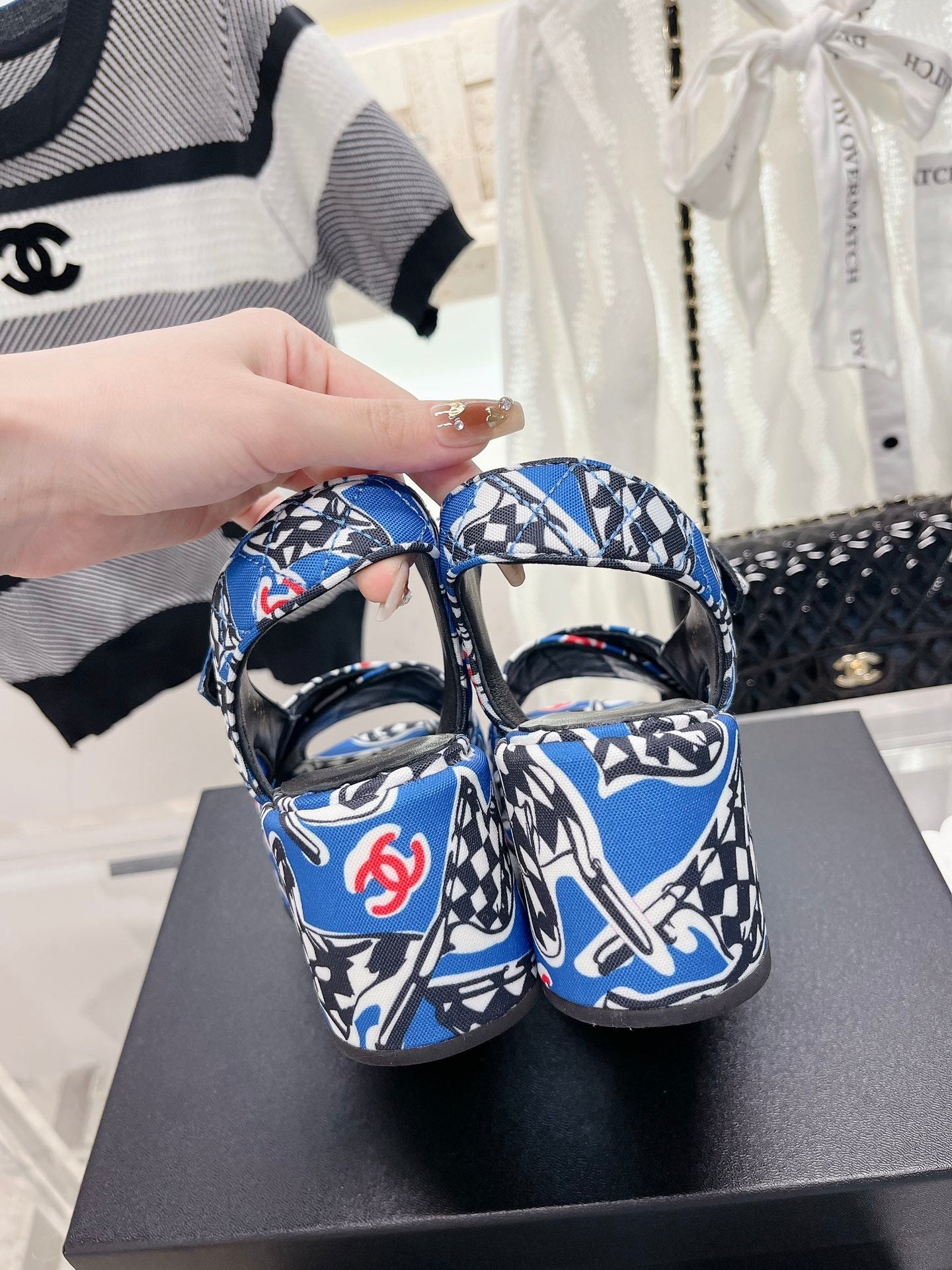 Luxury Shoes Sandals - CHL - 171