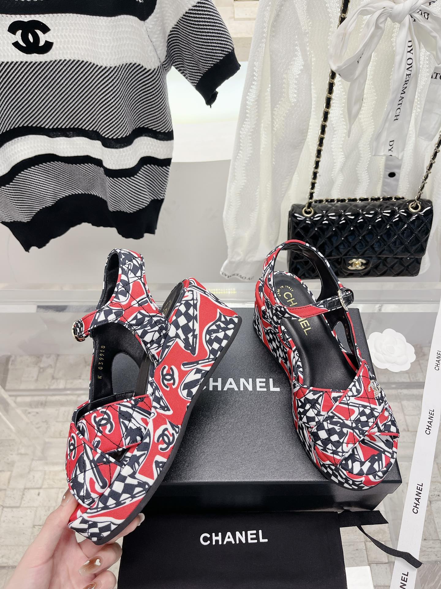 Luxury Shoes Sandals - CHL - 172