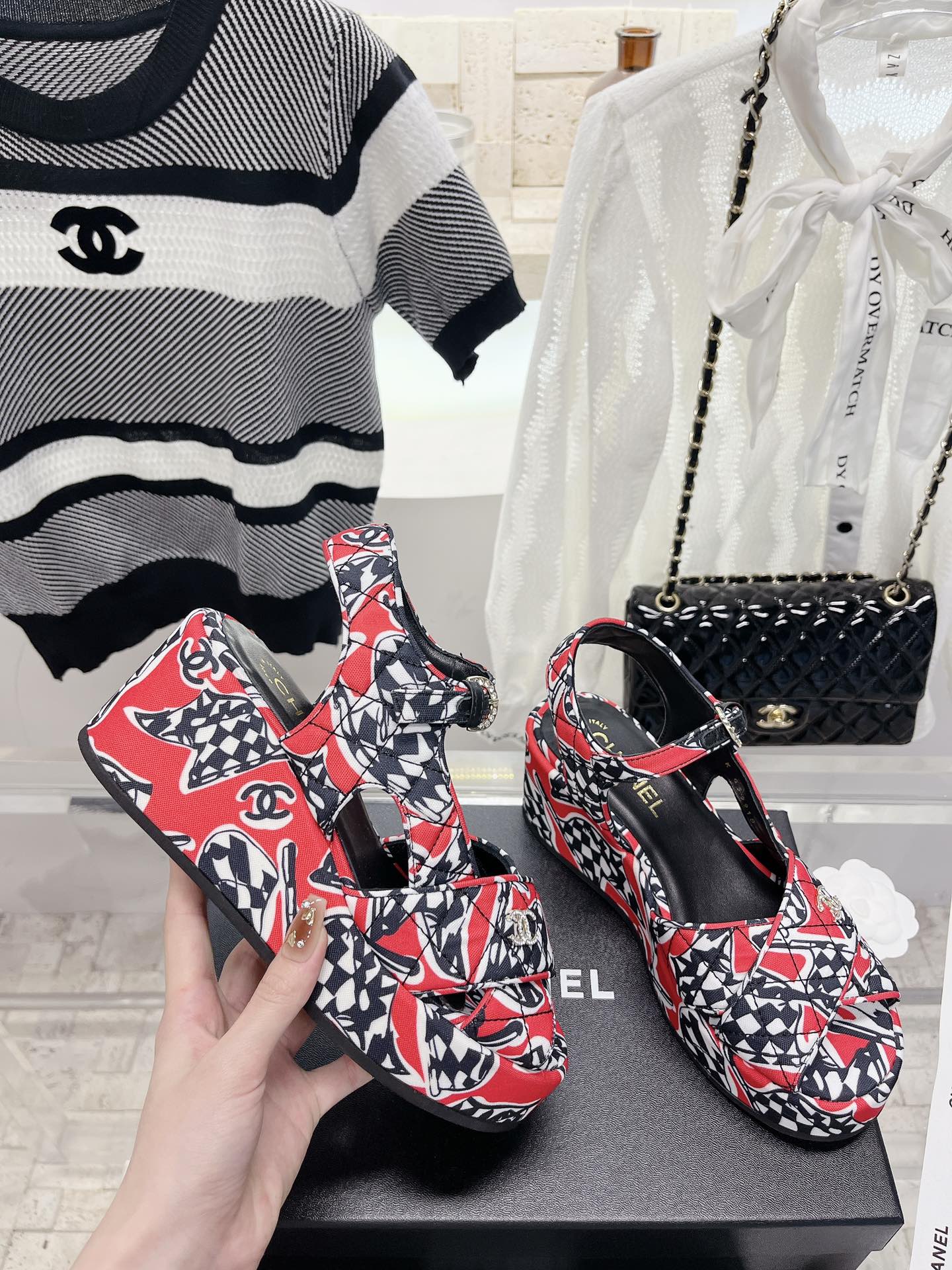 Luxury Shoes Sandals - CHL - 172