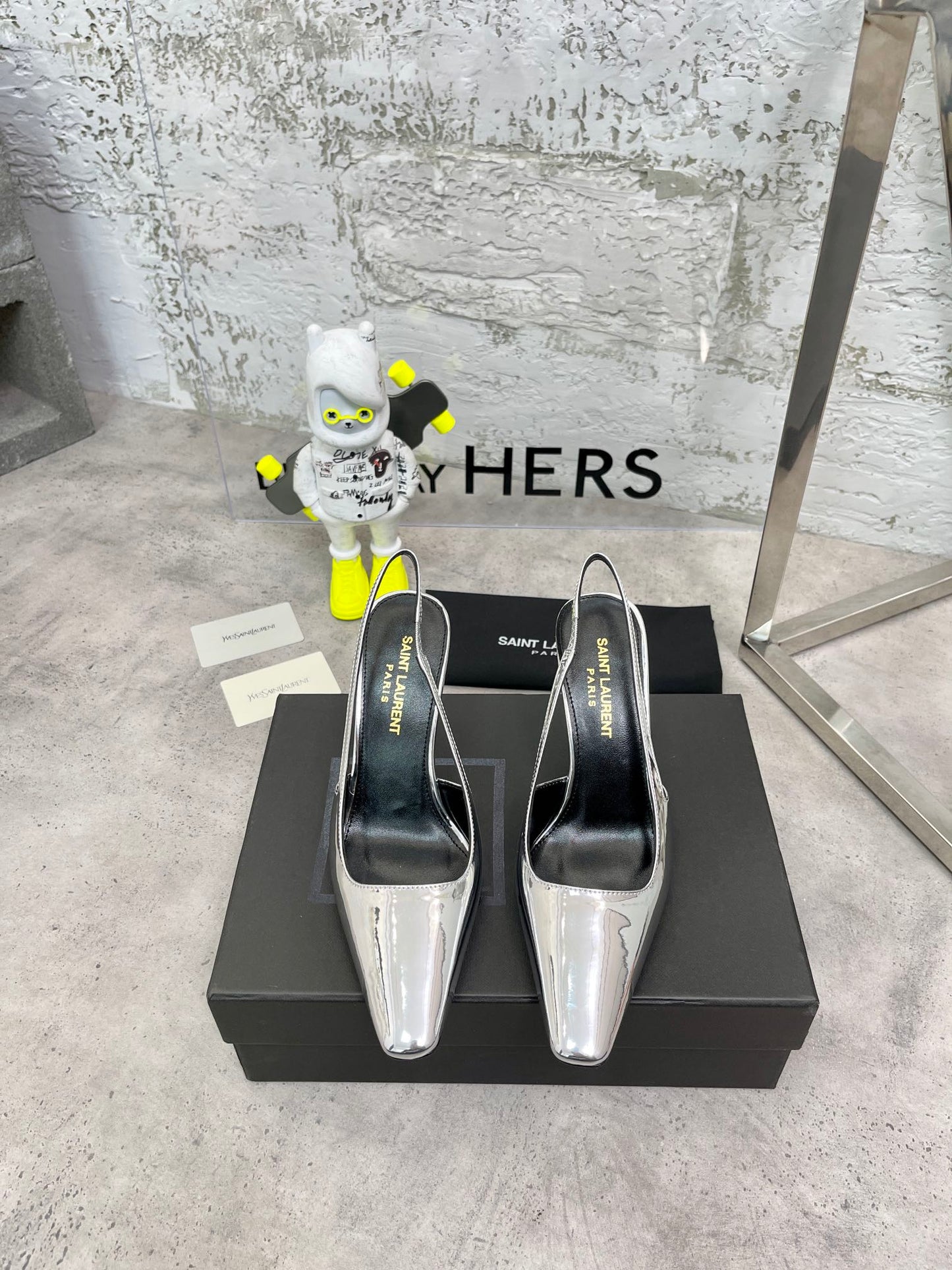 Luxury Shoes Sandals - SL - 200