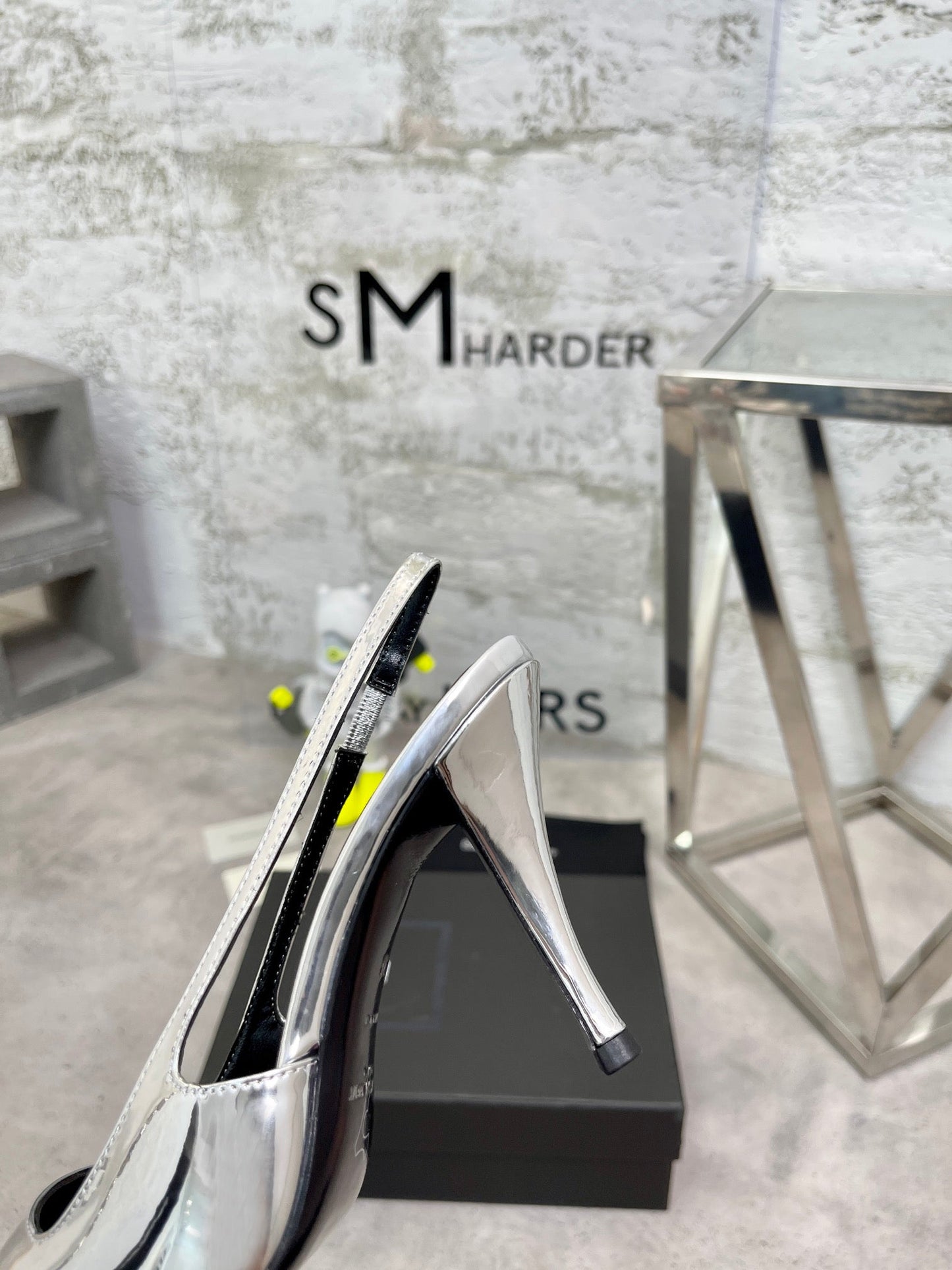 Luxury Shoes Sandals - SL - 200