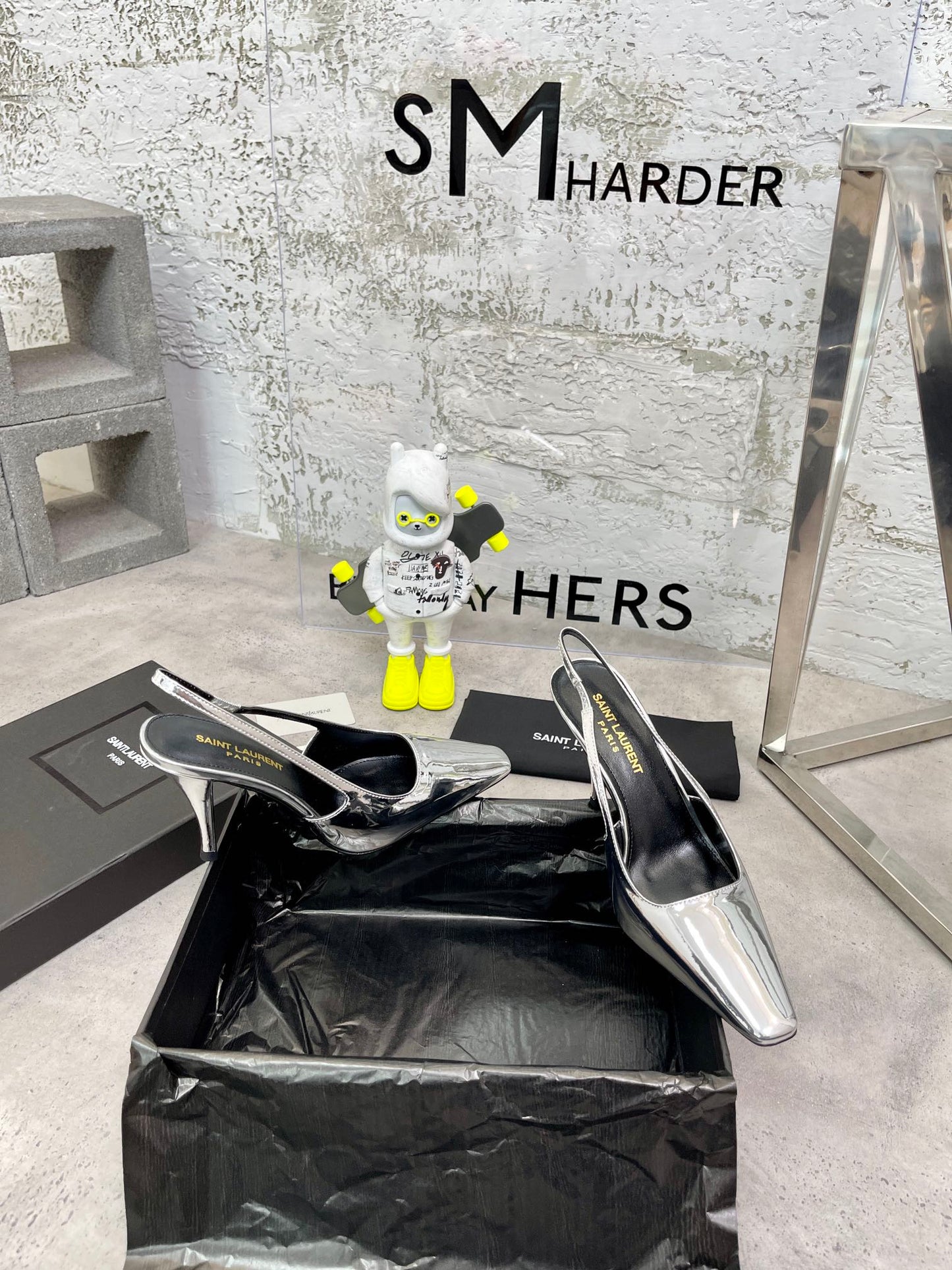 Luxury Shoes Sandals - SL - 200