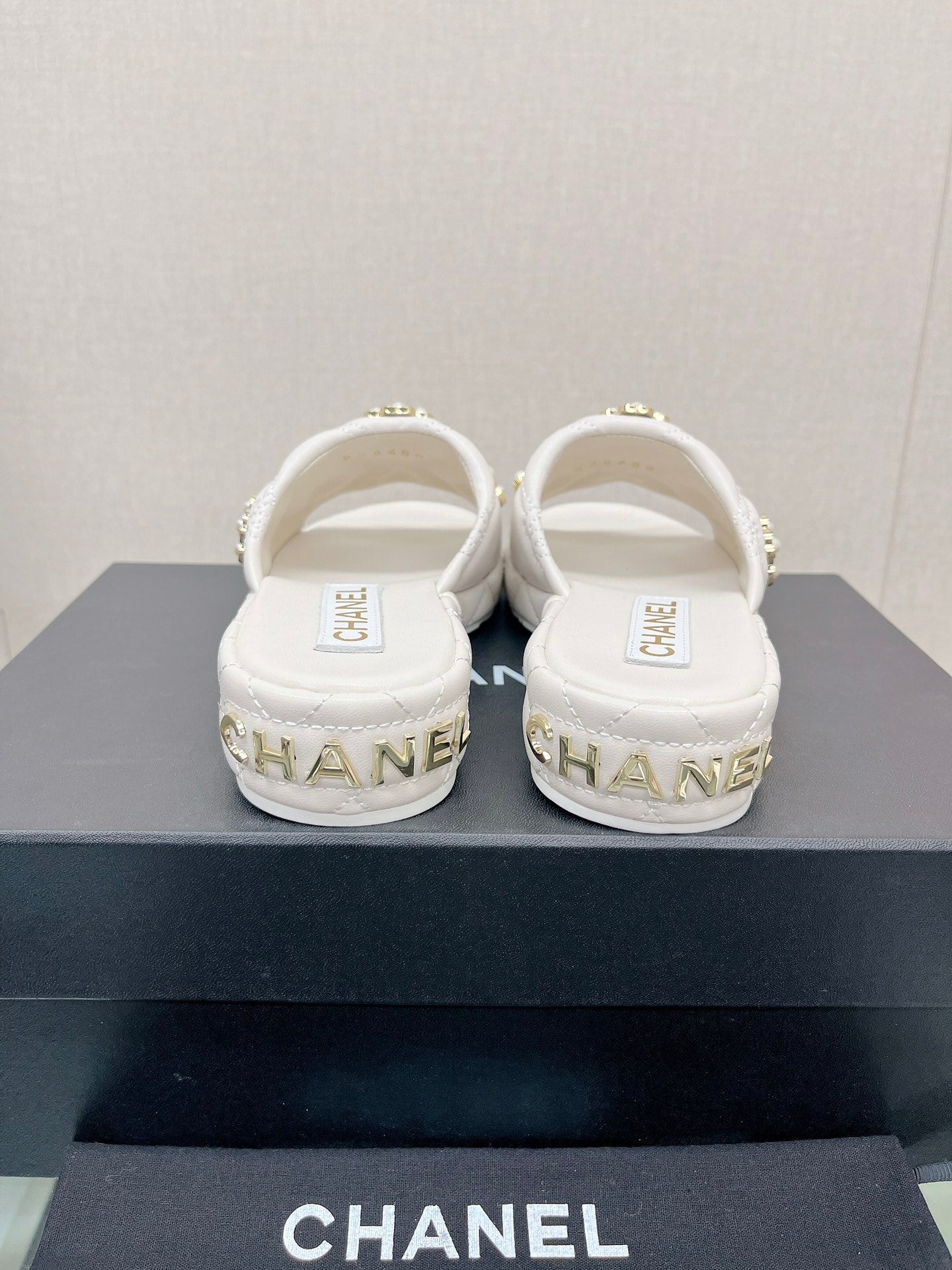 Luxury Shoes Sandals - CHL - 618