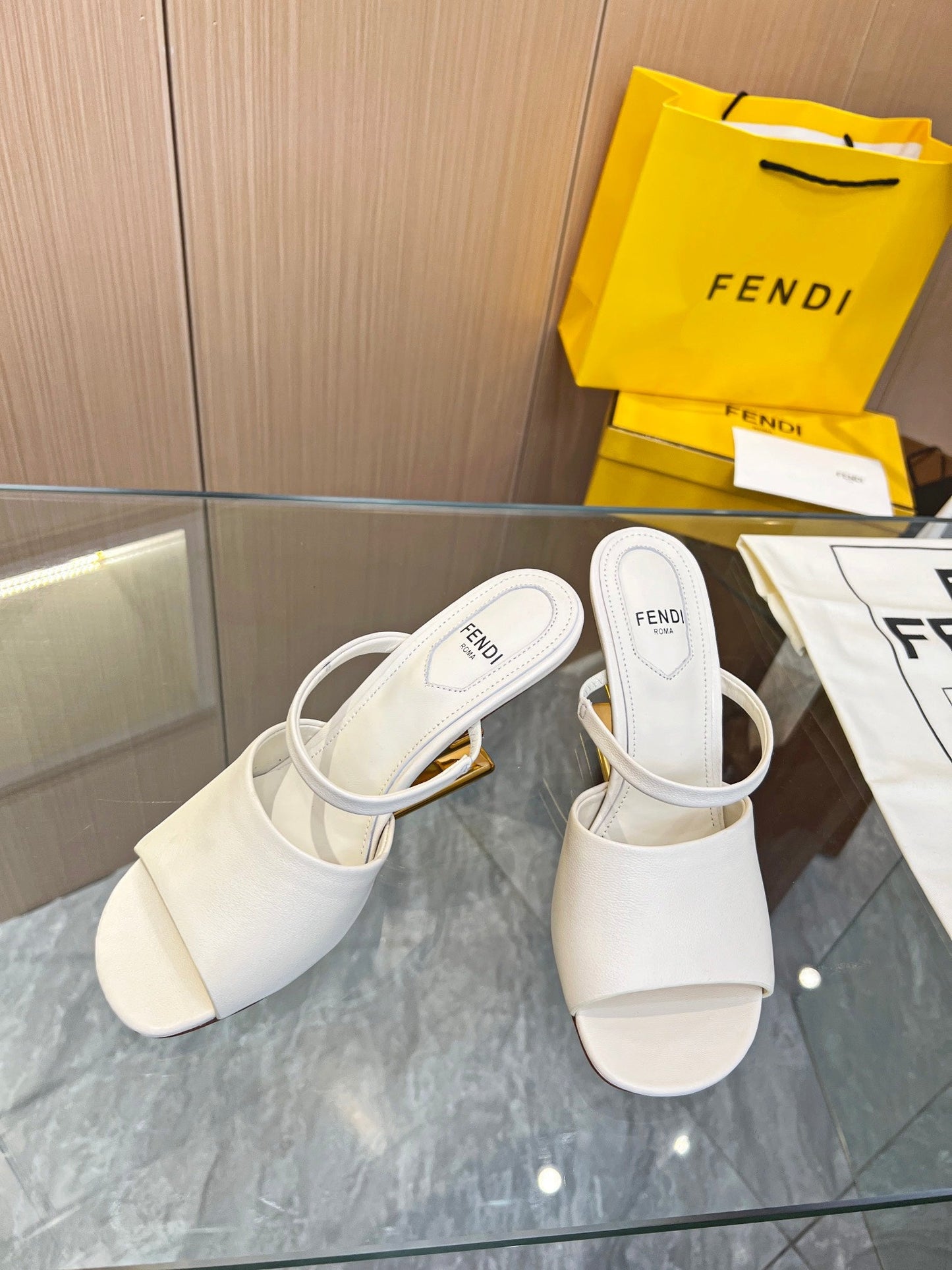 Luxury Shoes - FED - 158